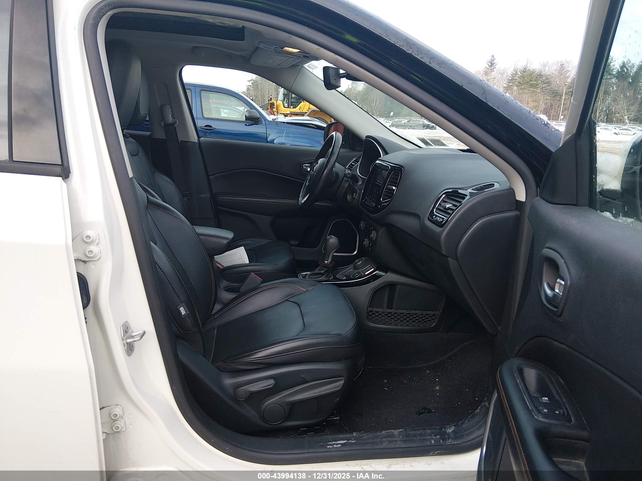 JEEP COMPASS image 5