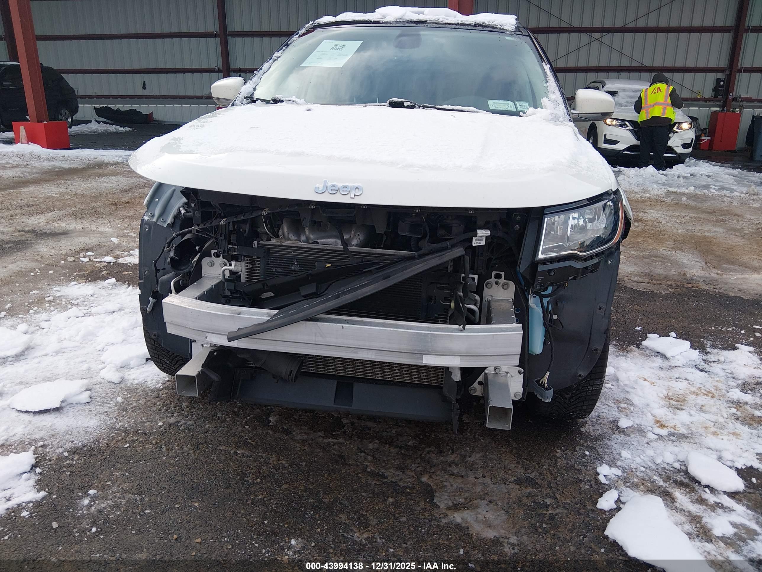 JEEP COMPASS image 6