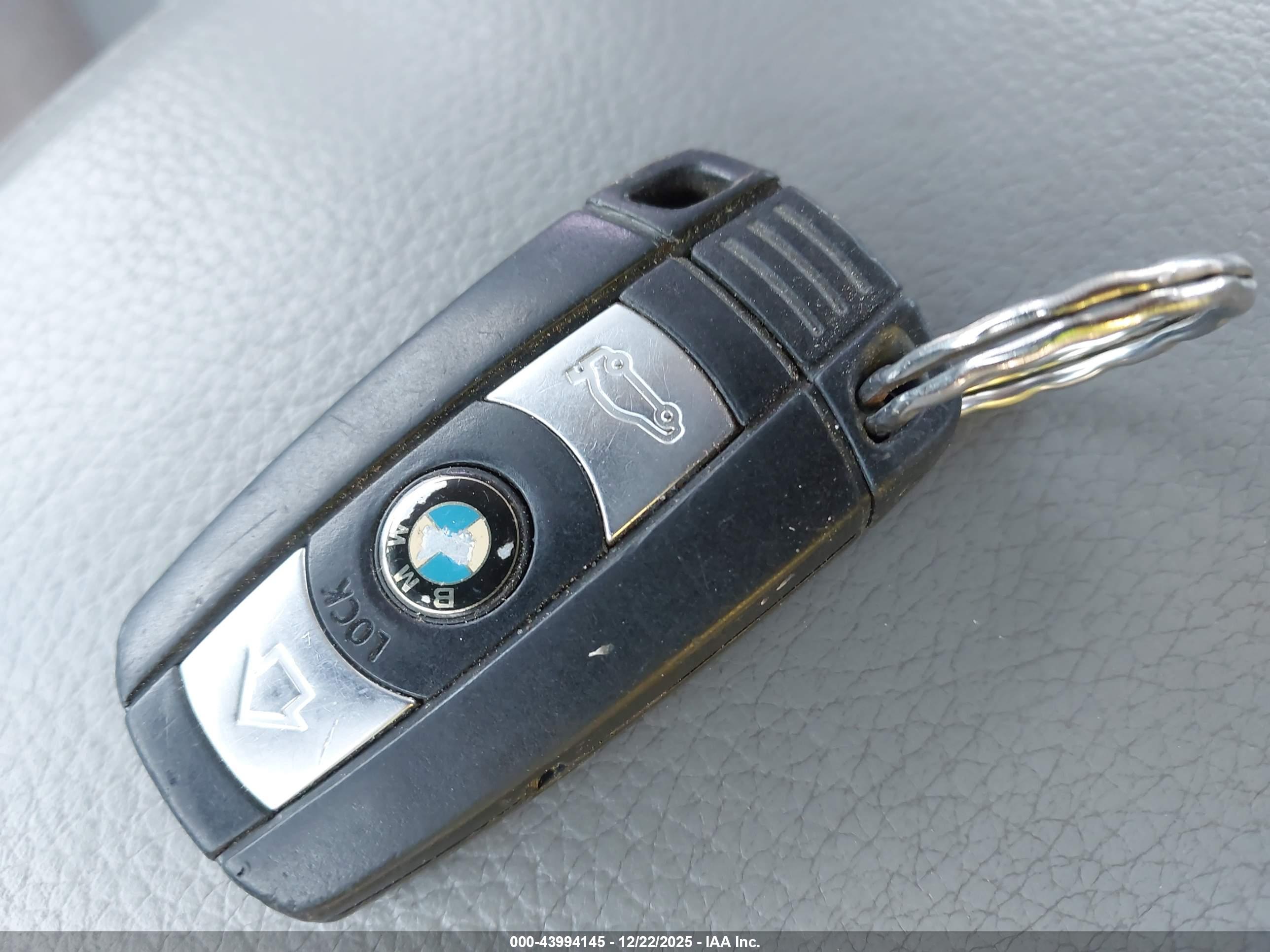 BMW 328I image 11