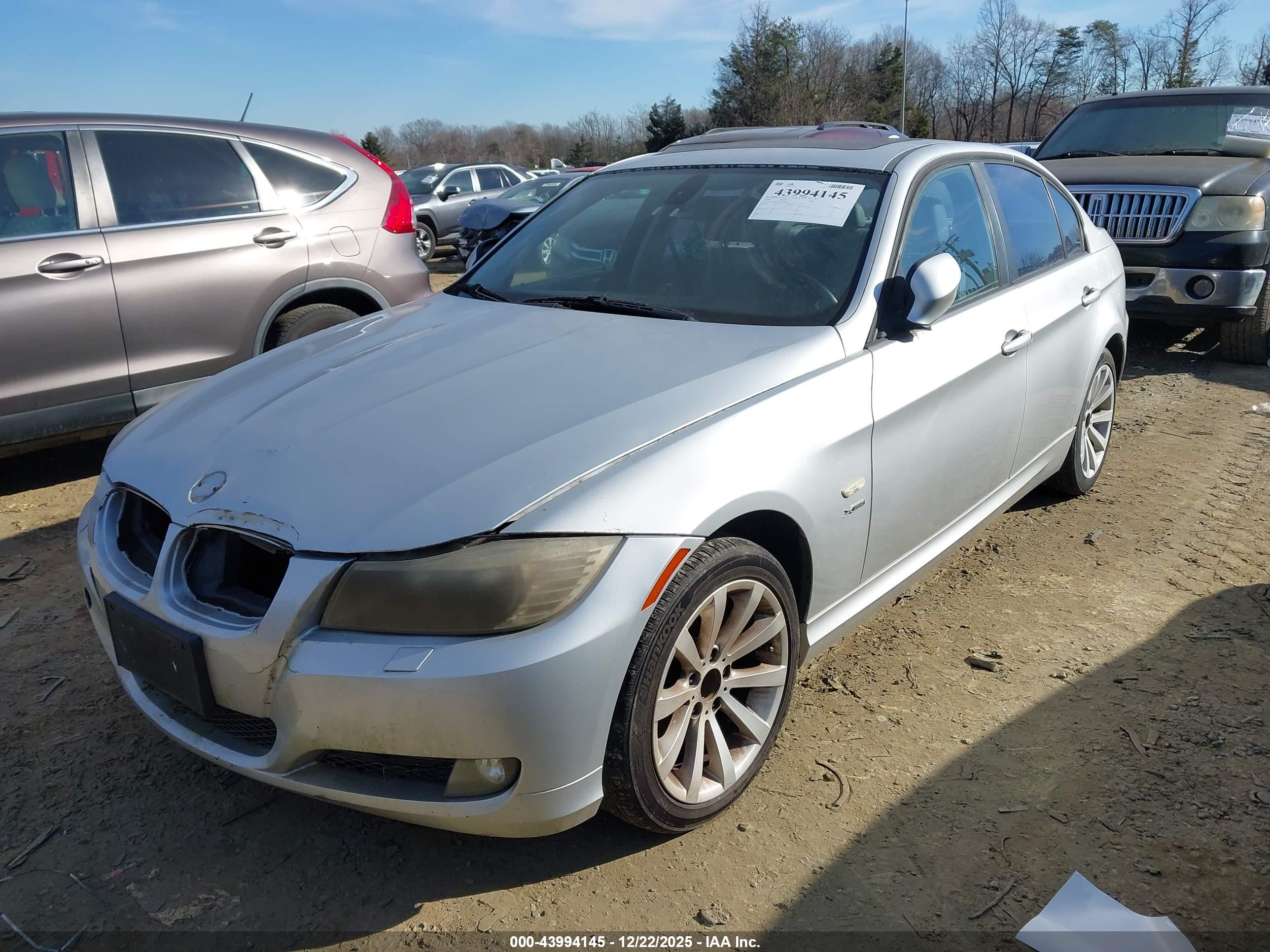 BMW 328I image 2