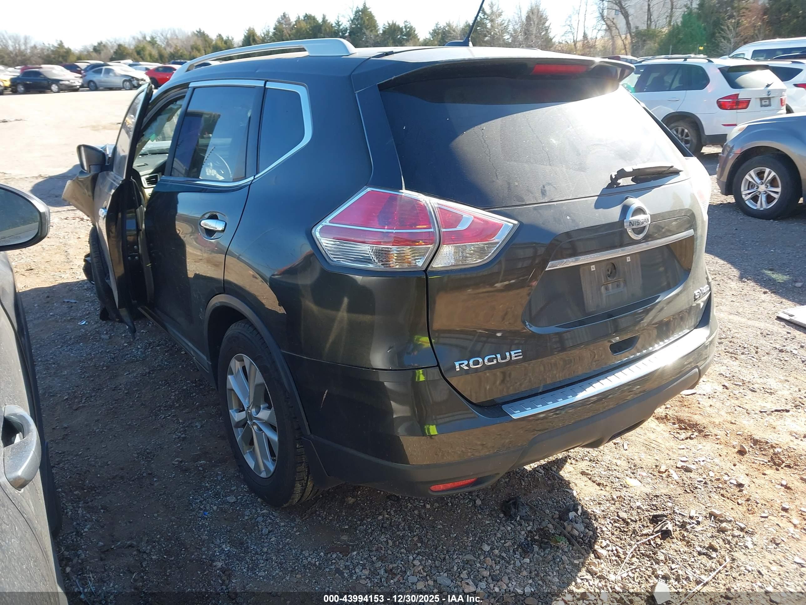 NISSAN ROGUE image 3