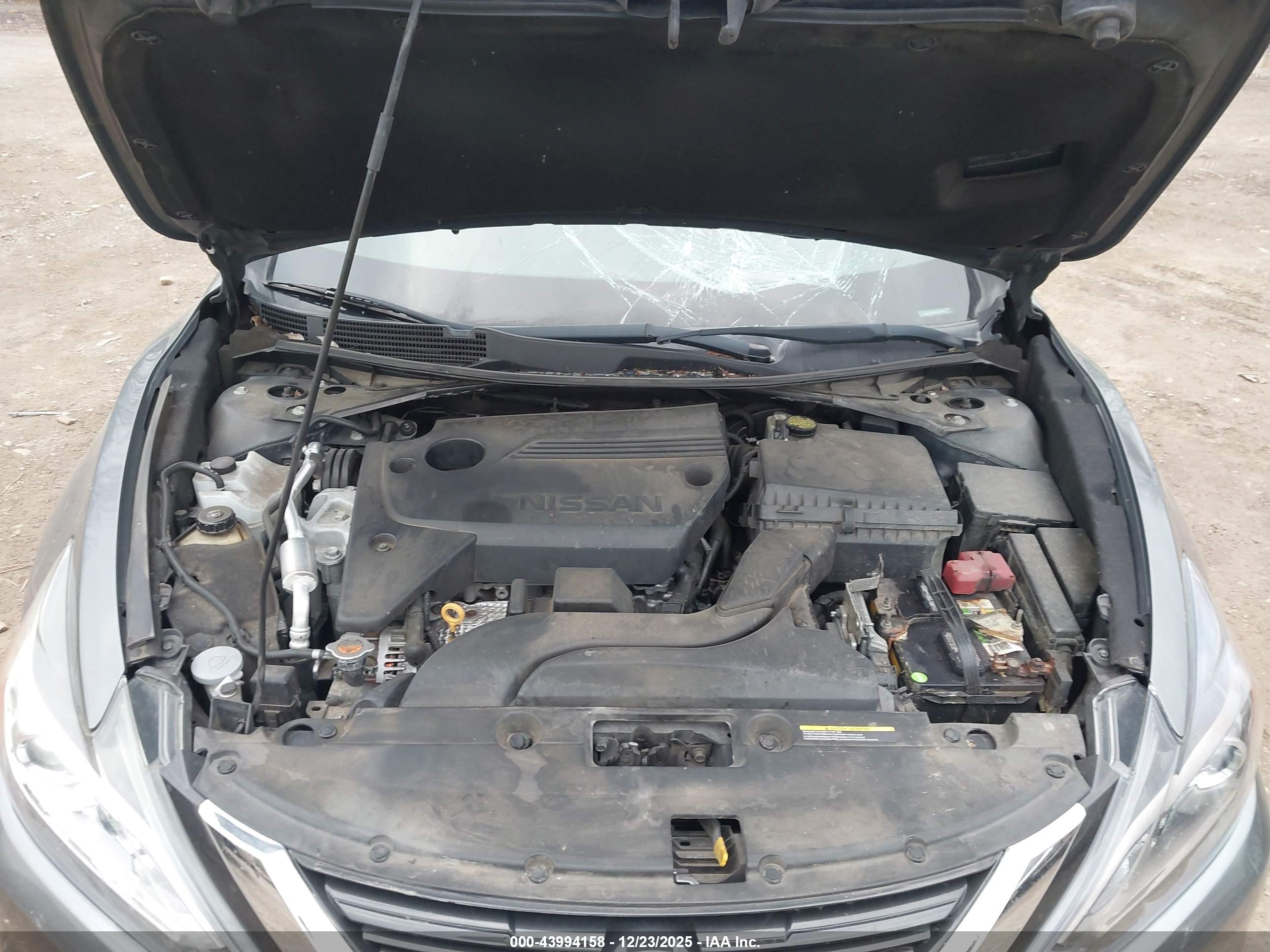NISSAN ALTIMA image 10