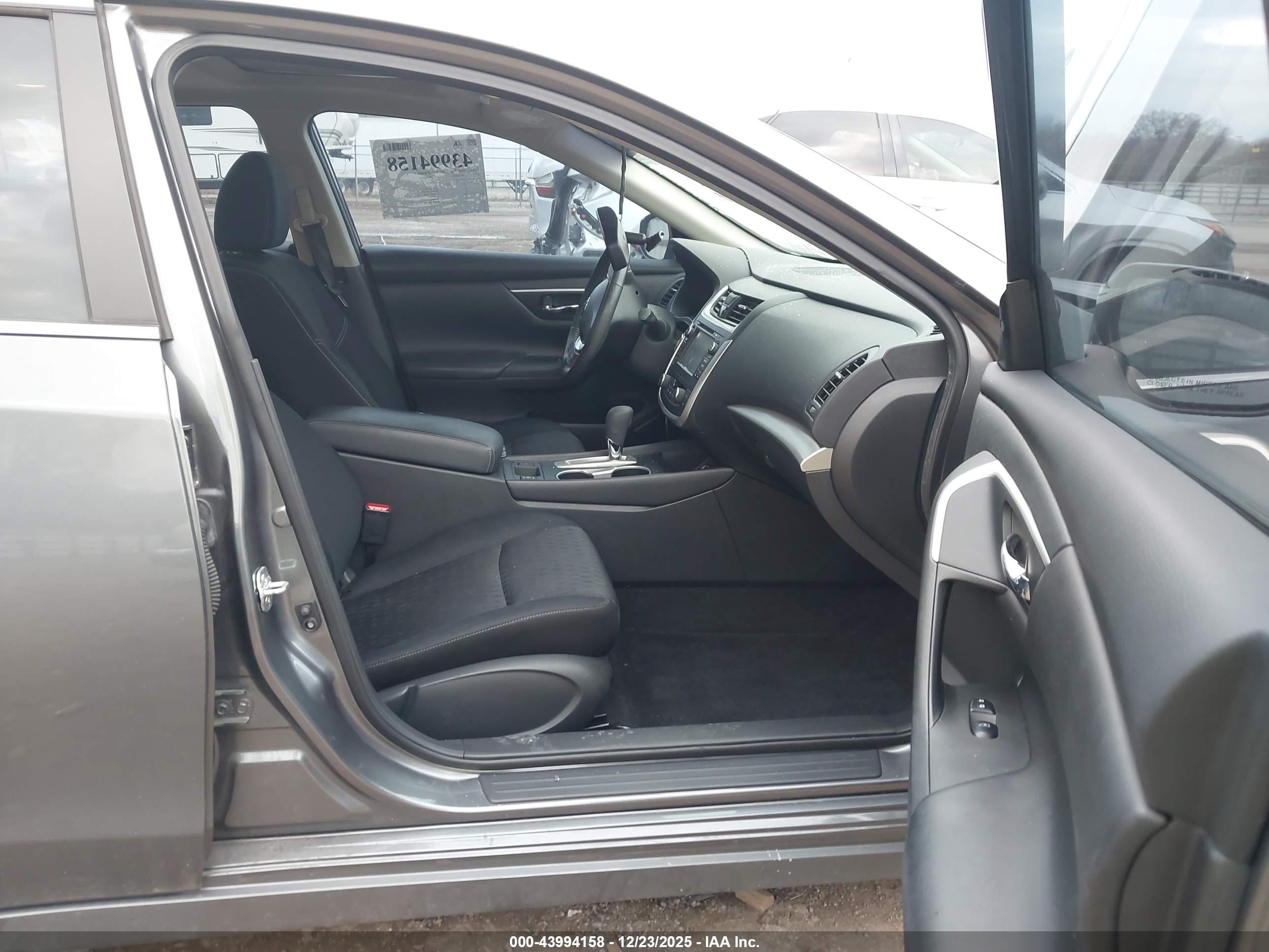 NISSAN ALTIMA image 5