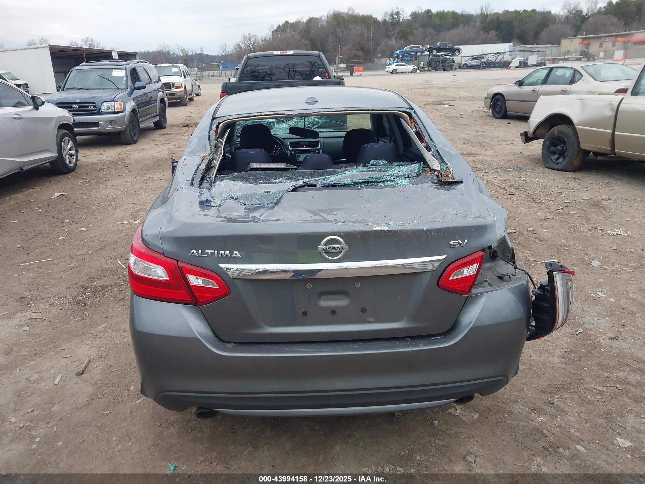 NISSAN ALTIMA image 6