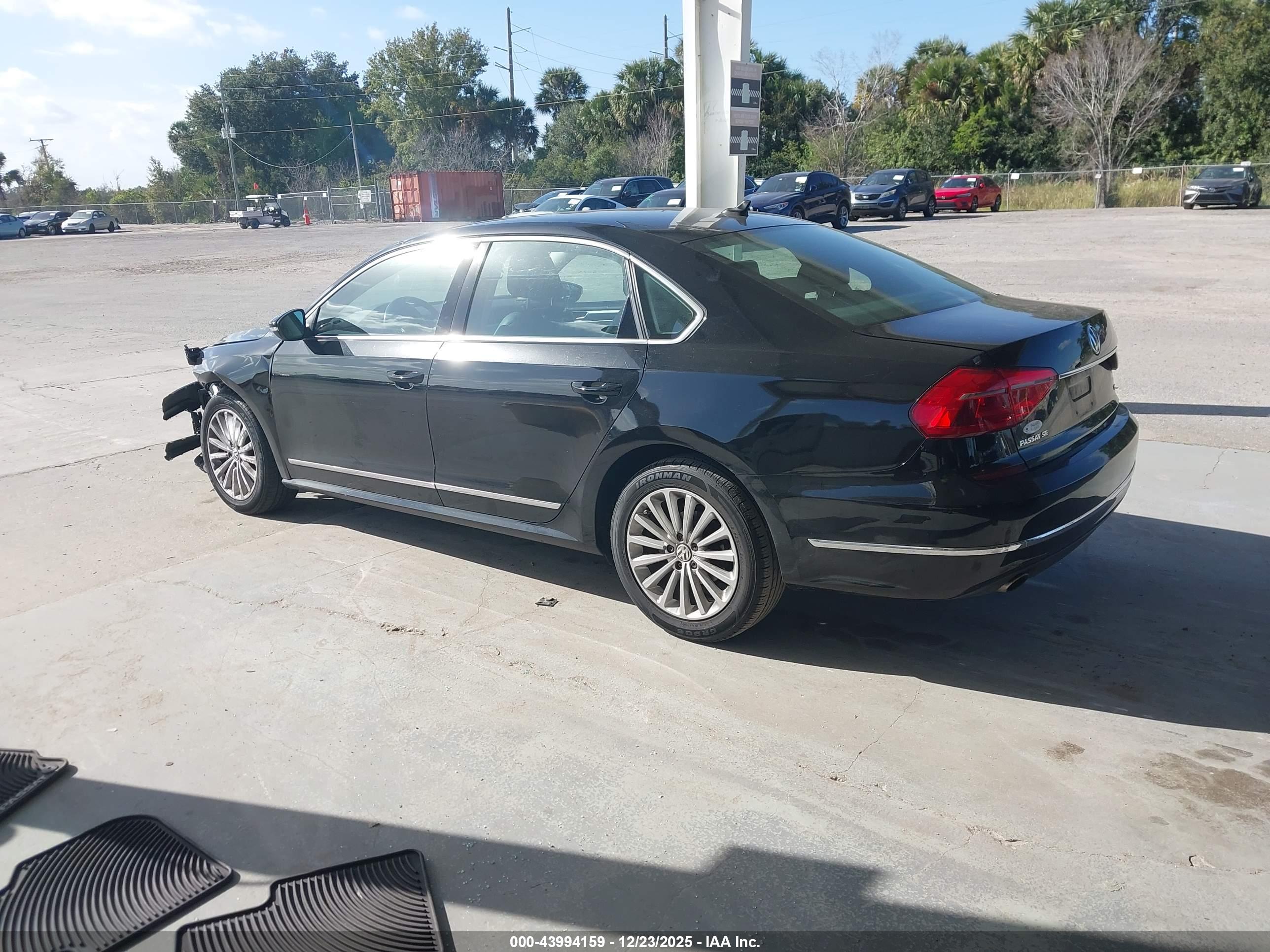 VOLKSWAGEN PASSAT image 3