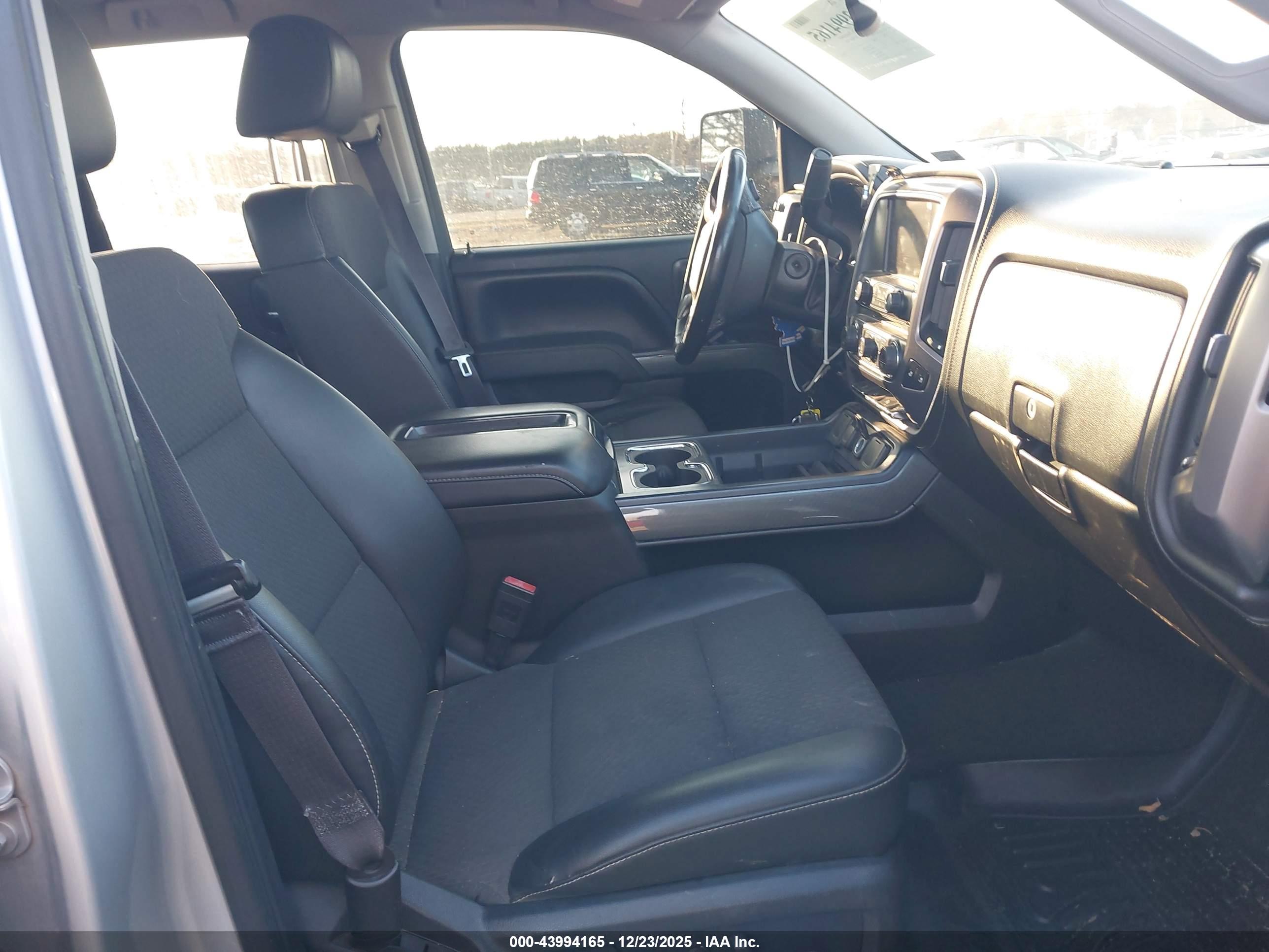 GMC SIERRA image 5