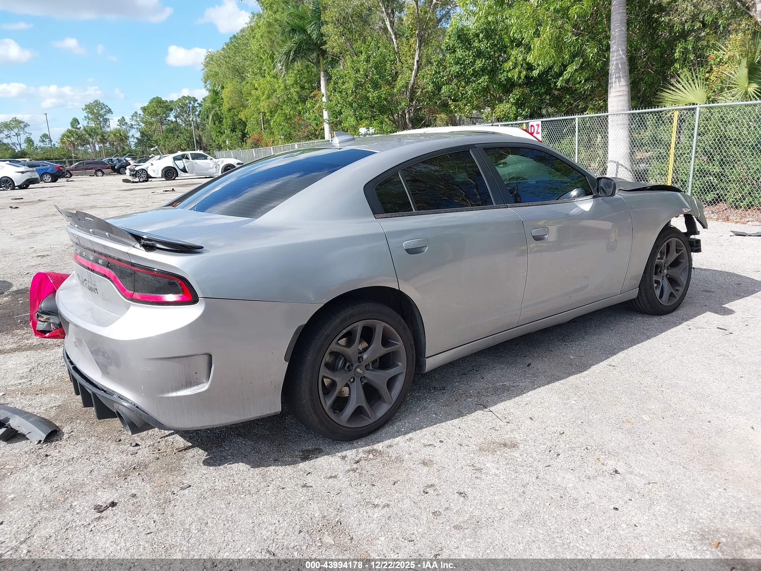 DODGE CHARGER image 4