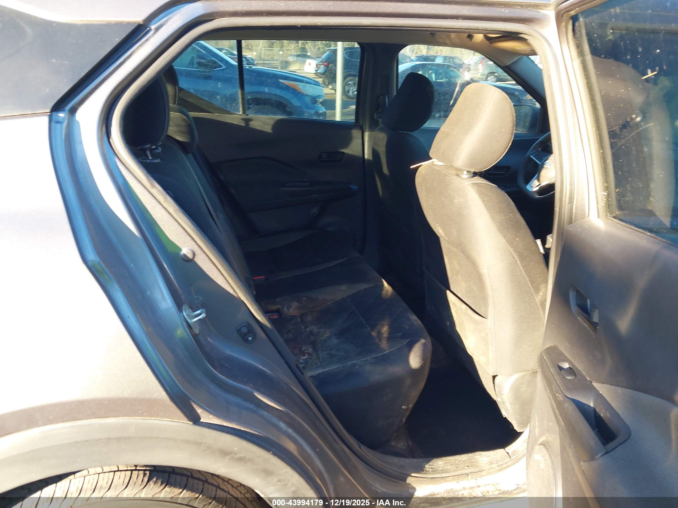 NISSAN KICKS image 8