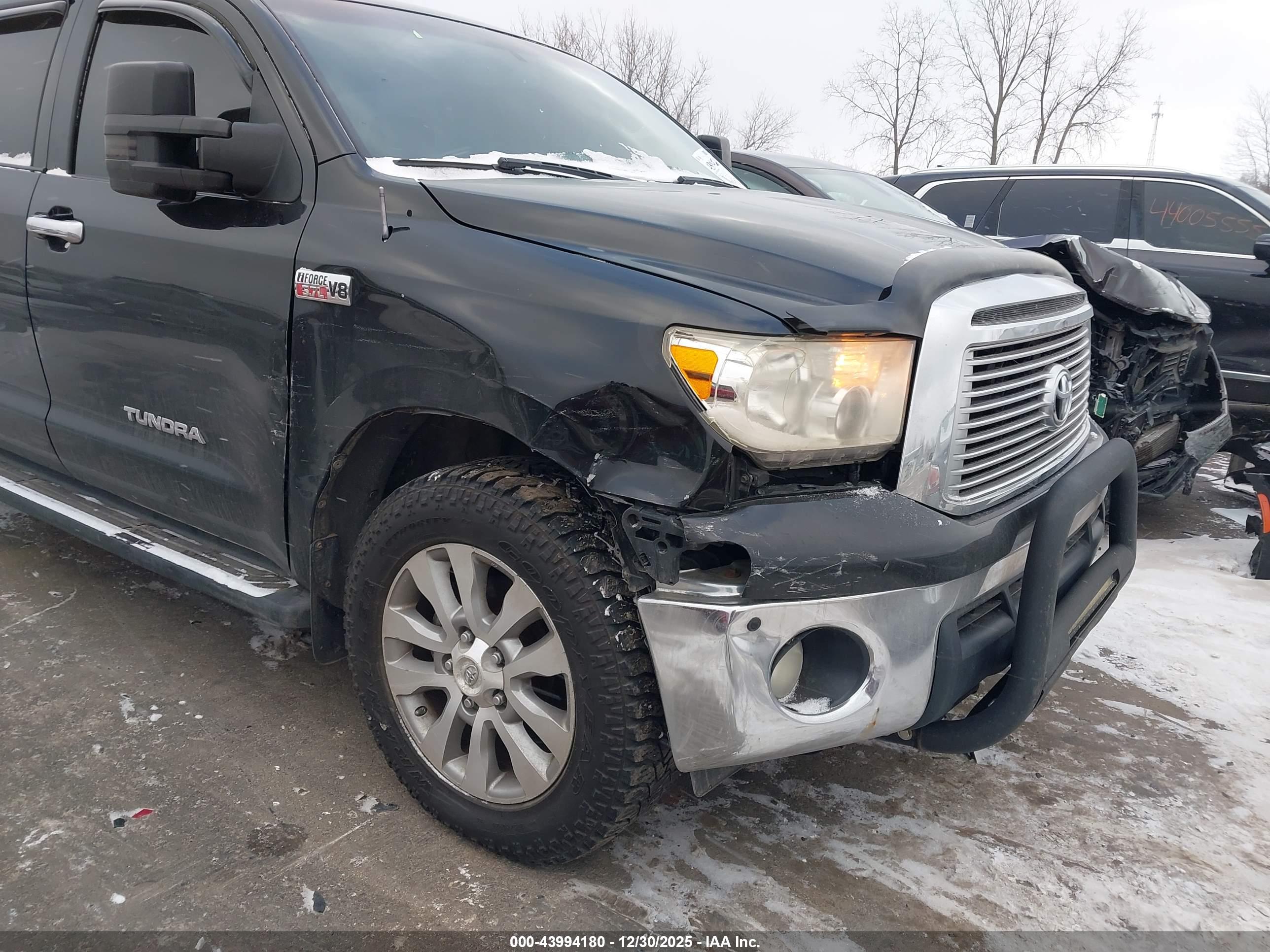 TOYOTA TUNDRA image 6