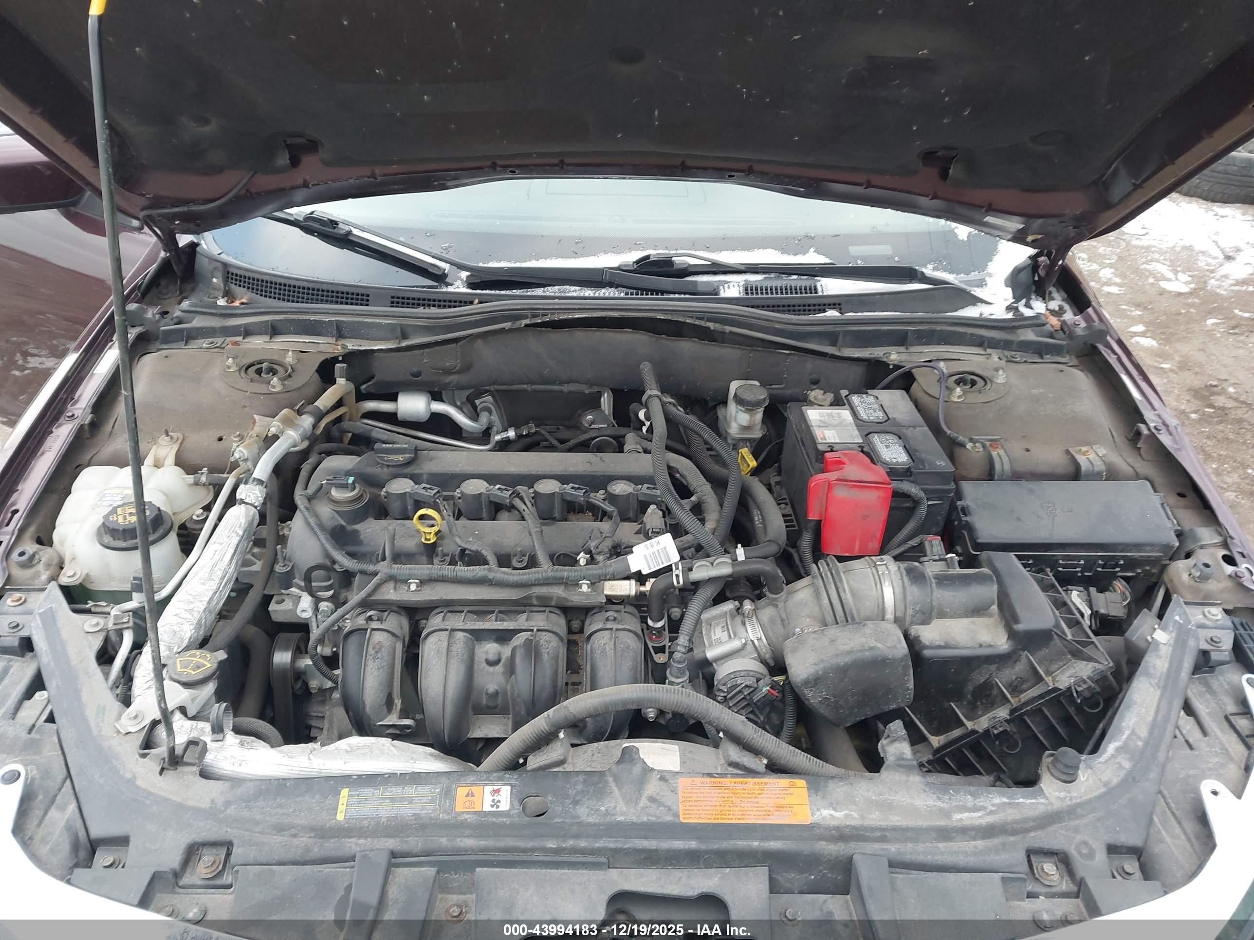 FORD FUSION image 10