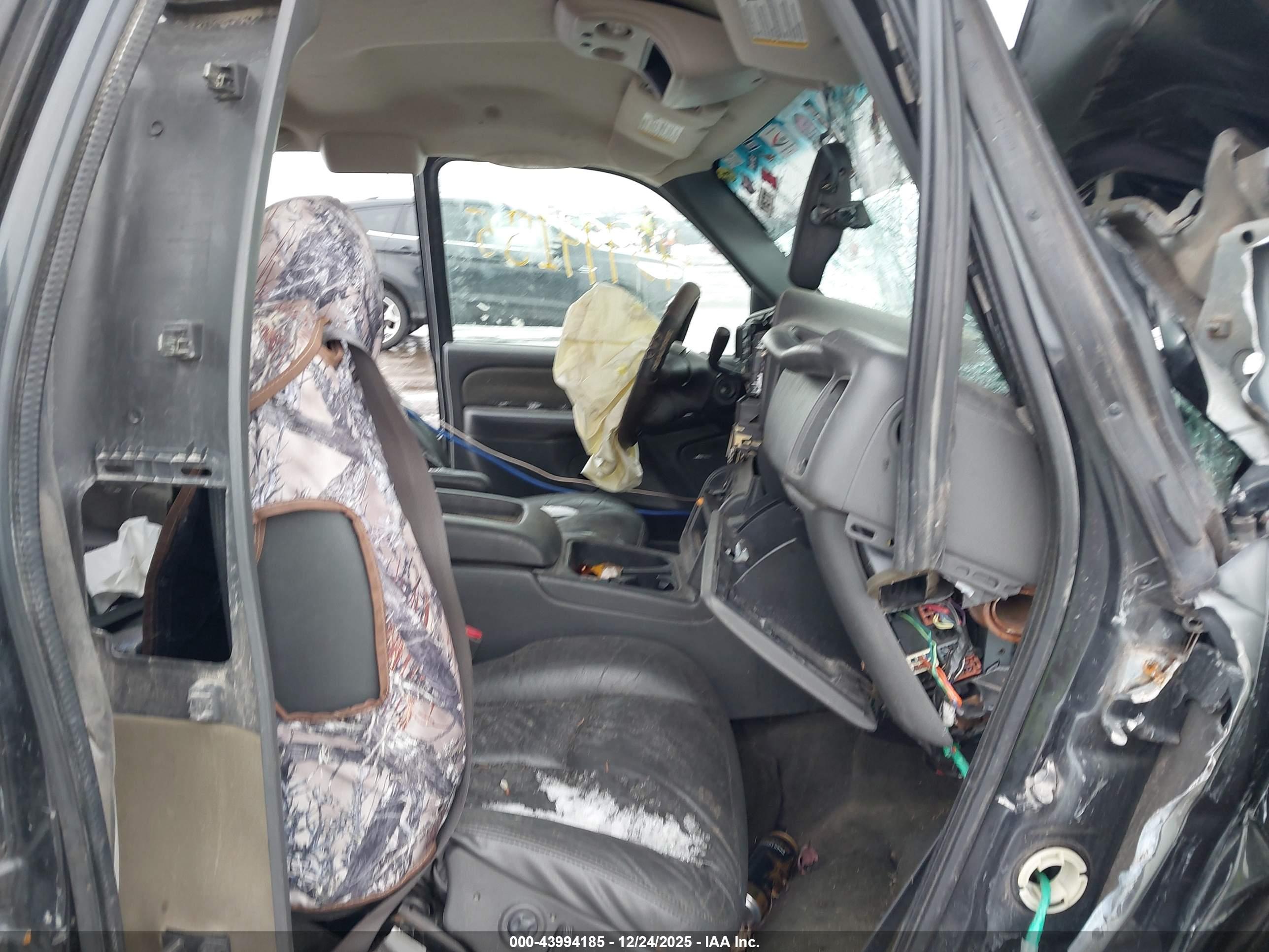 CHEVROLET SILVERADO image 5