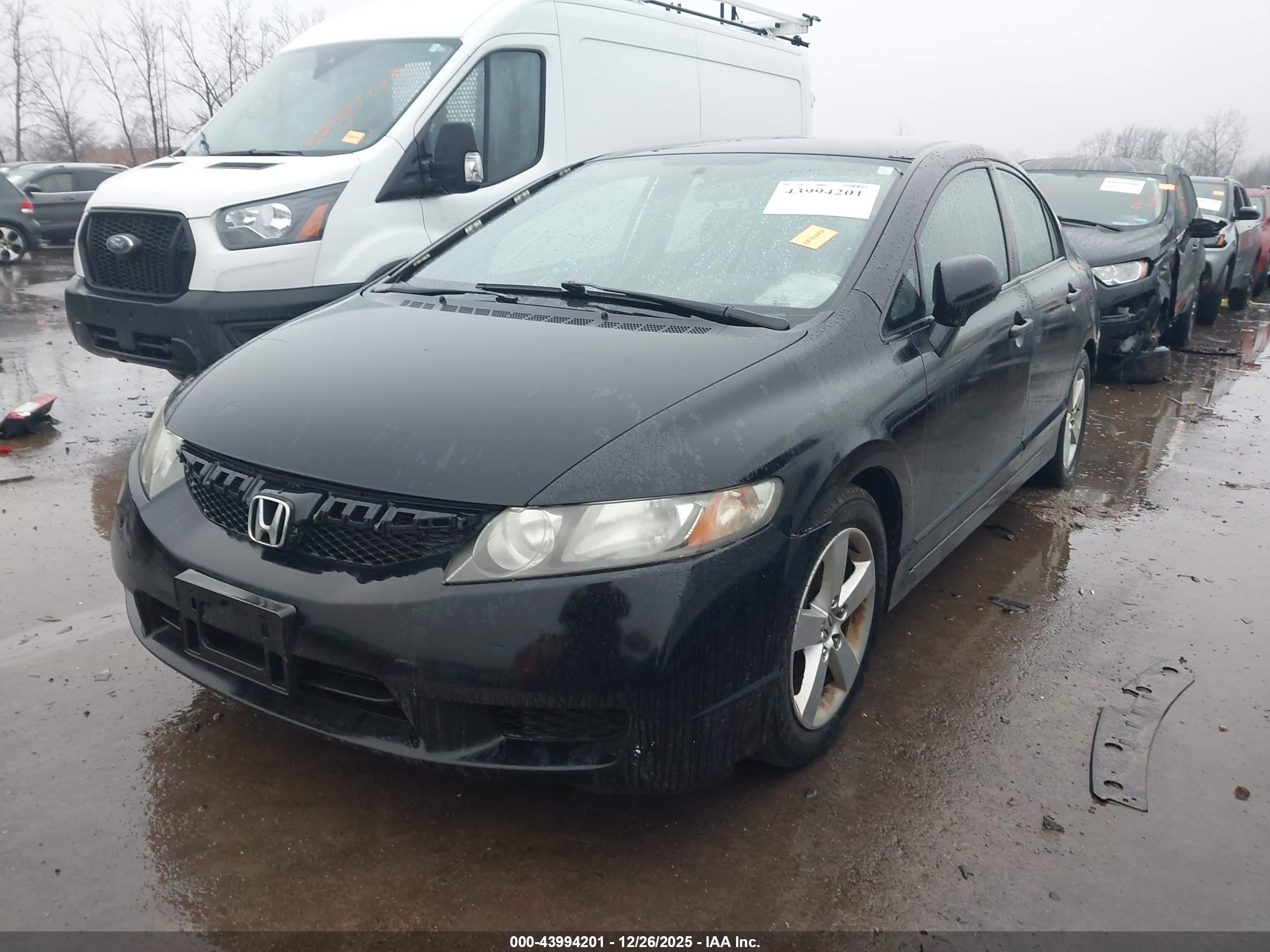 HONDA CIVIC image 2