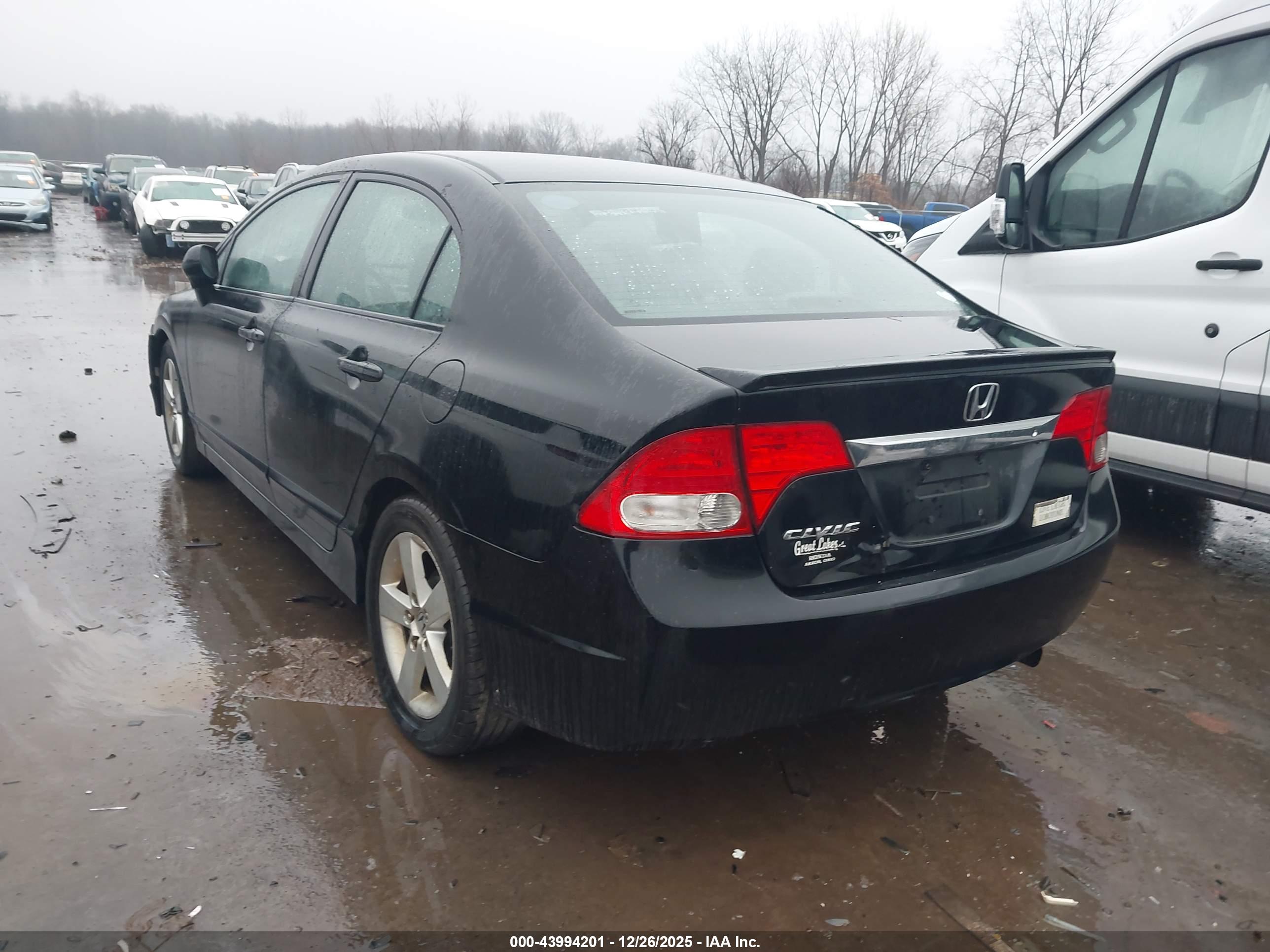 HONDA CIVIC image 3