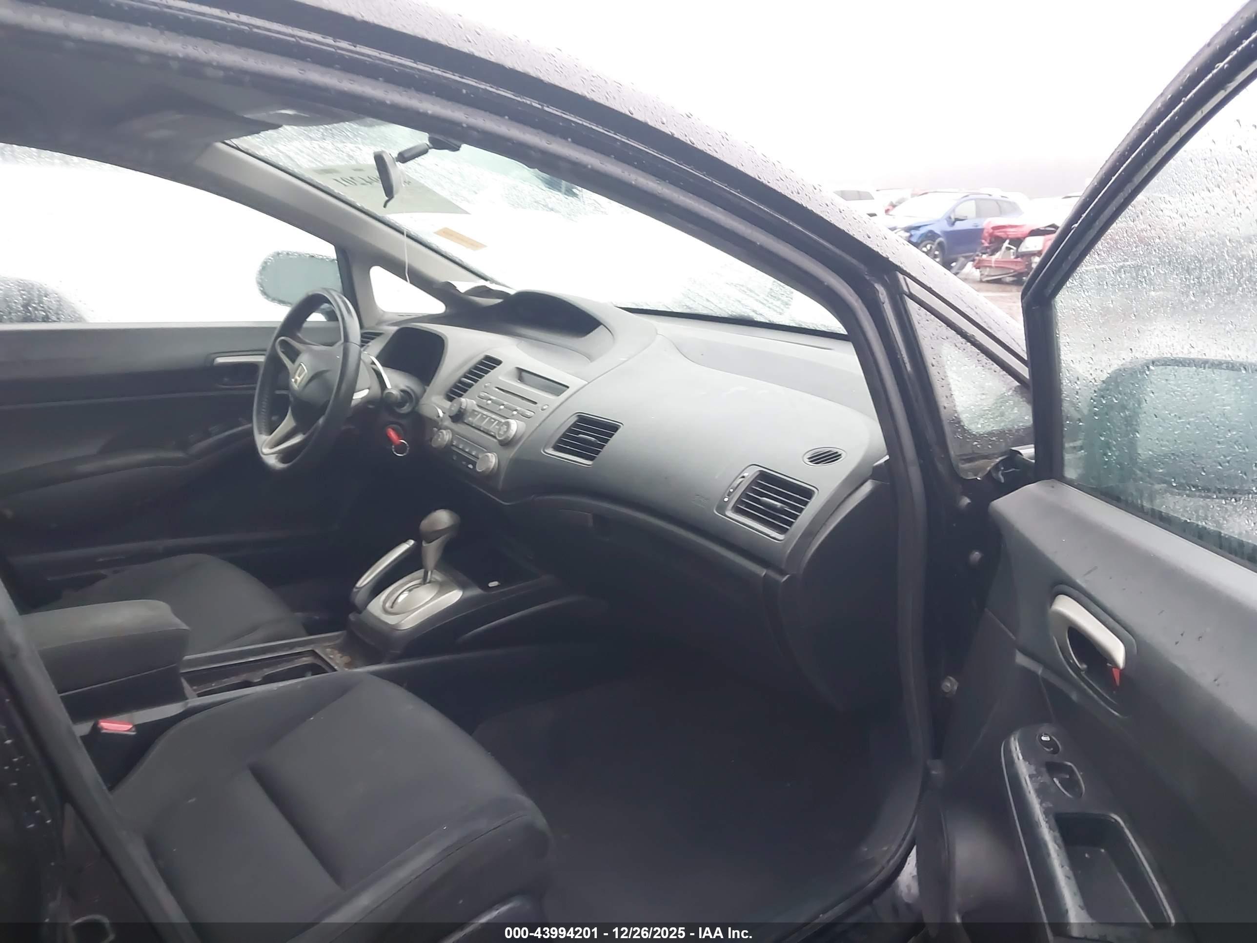 HONDA CIVIC image 5