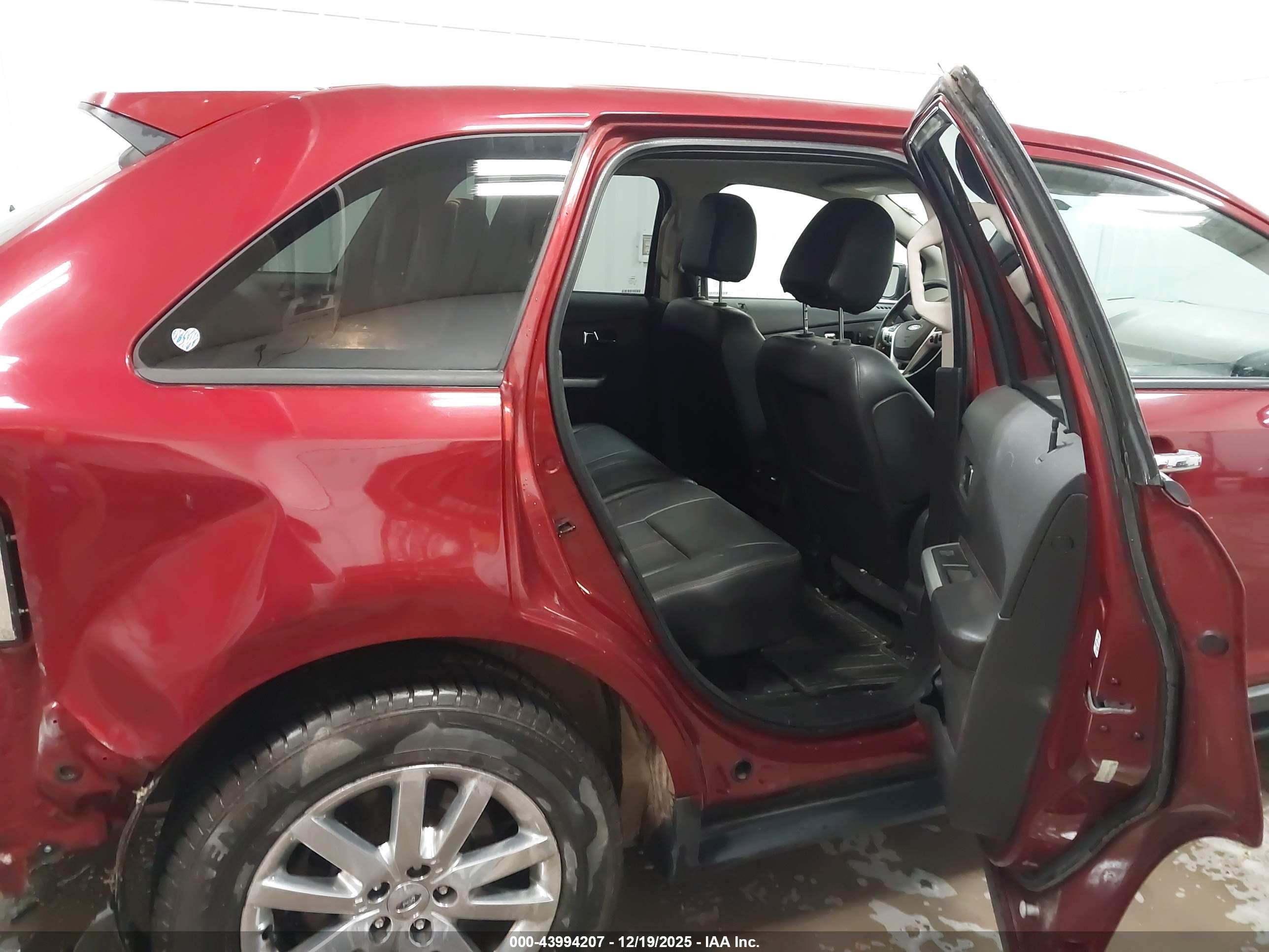 FORD EDGE image 8