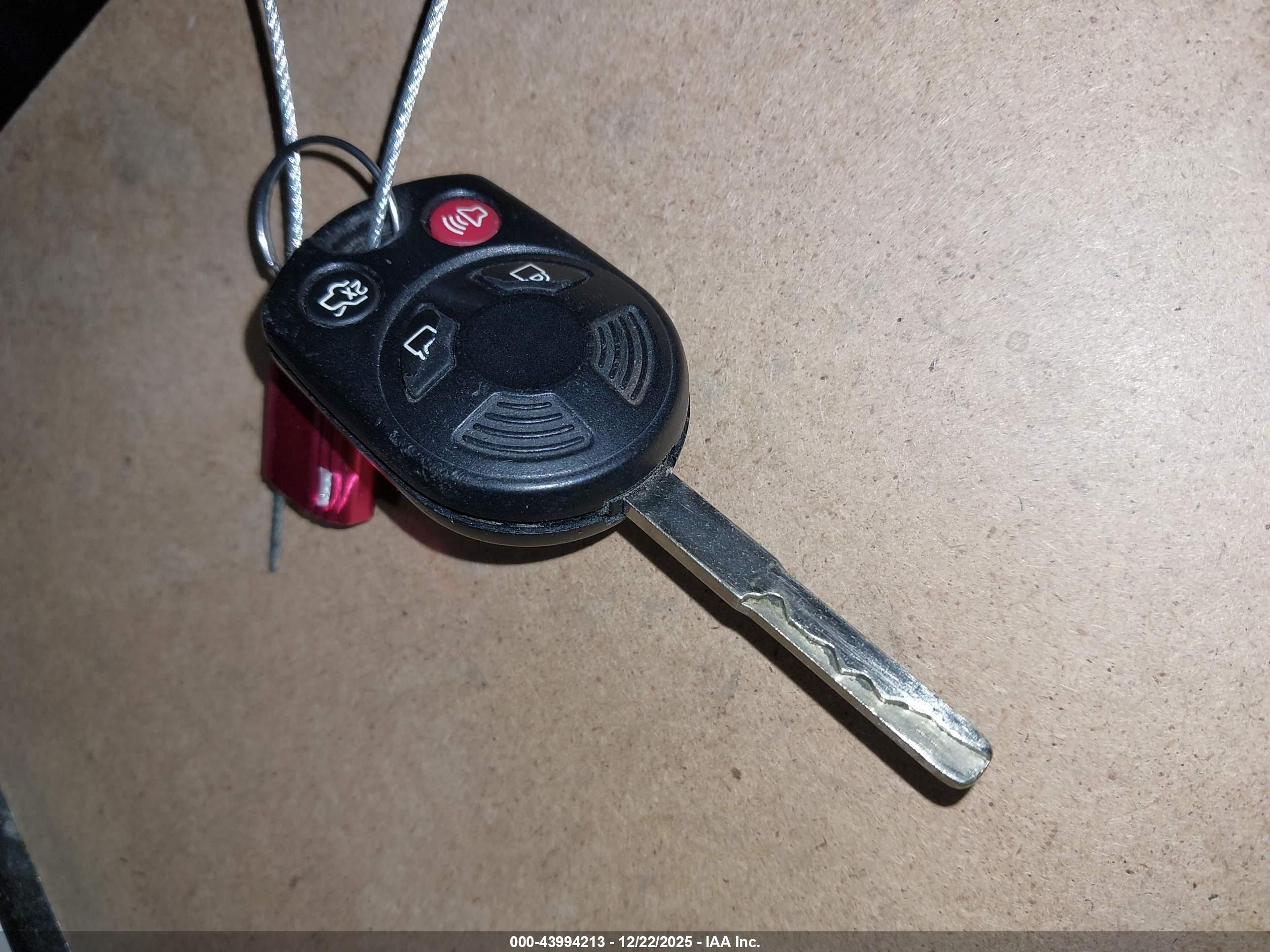 FORD ESCAPE image 11