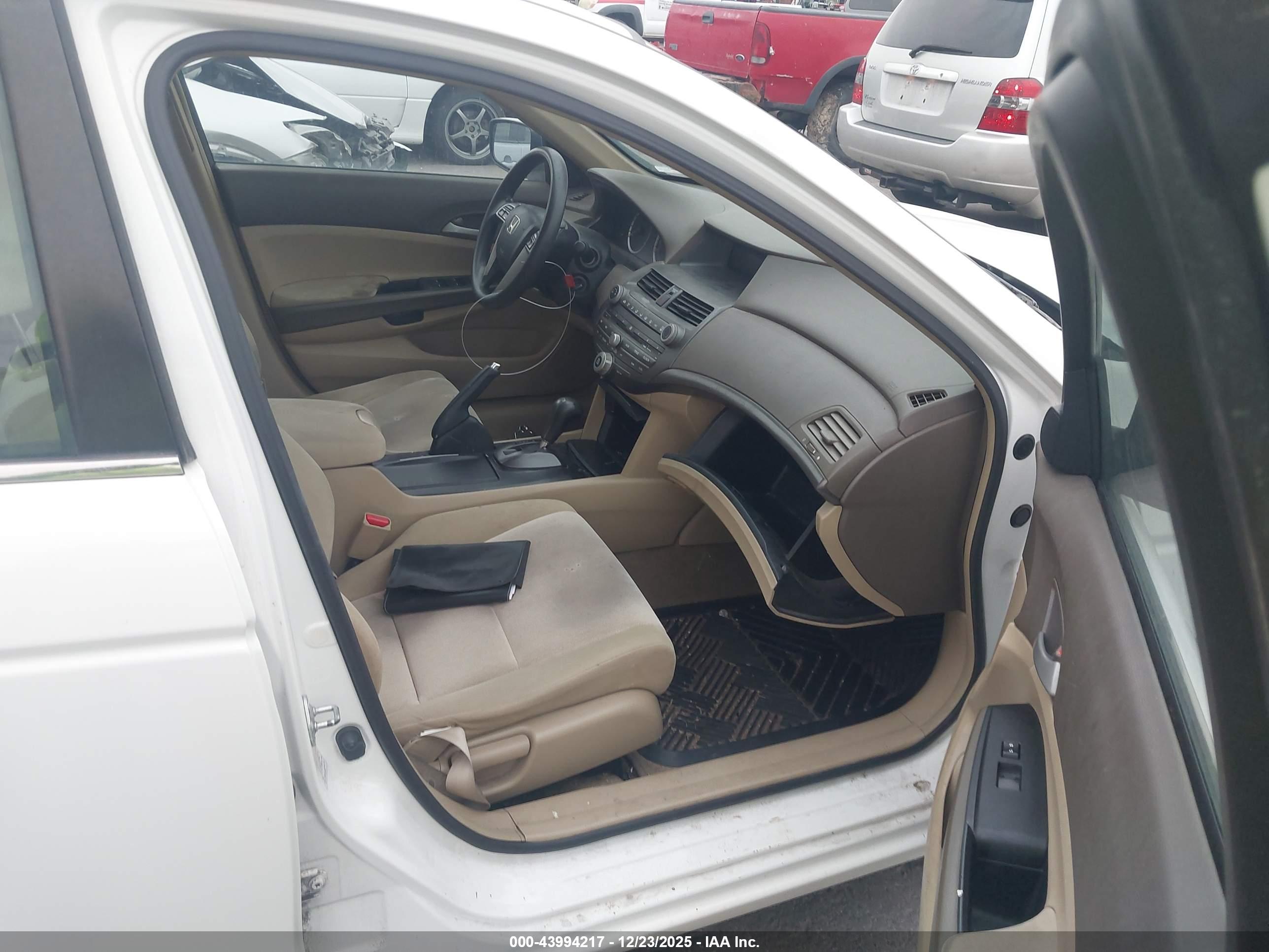 HONDA ACCORD image 5