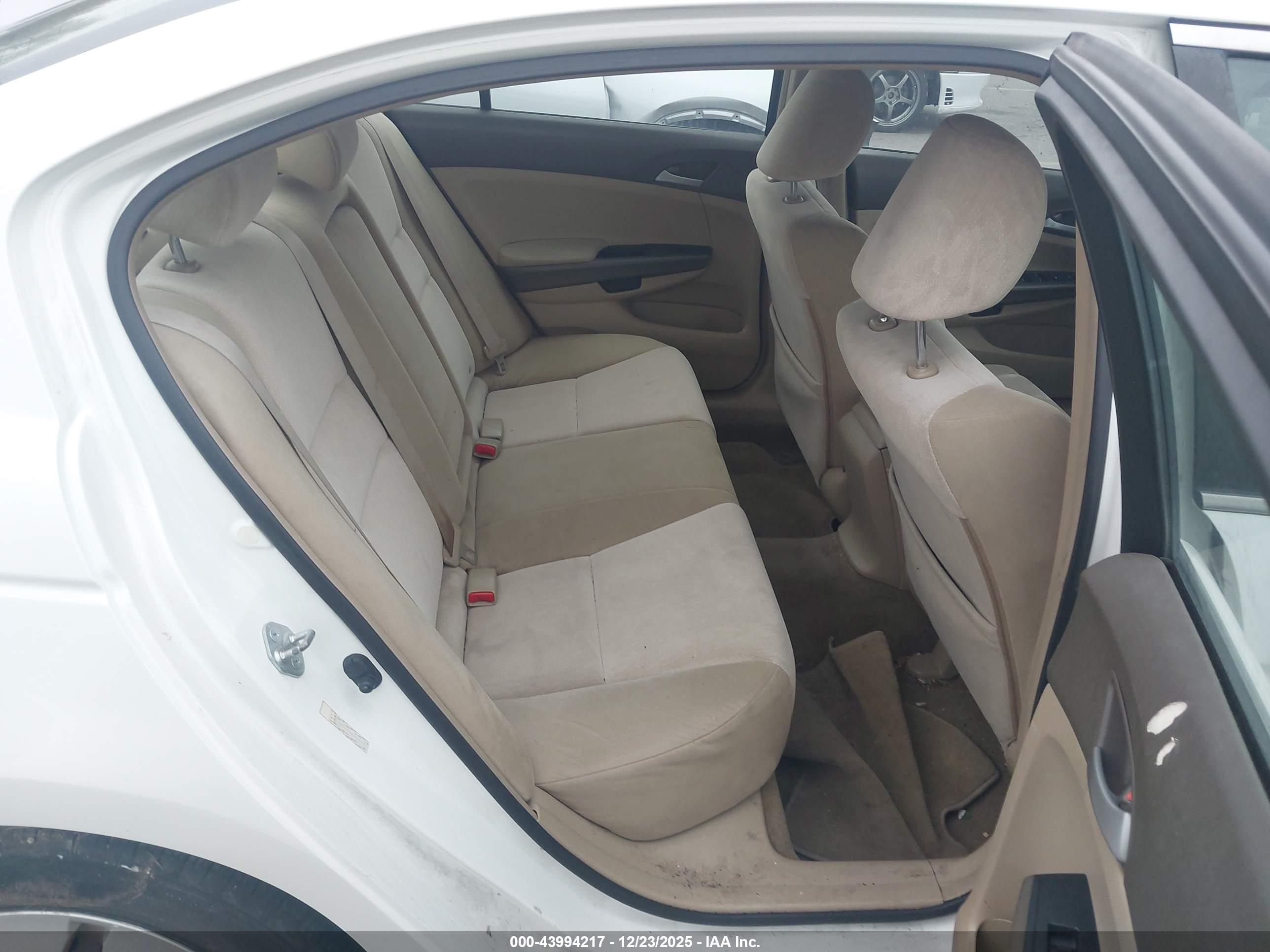 HONDA ACCORD image 8