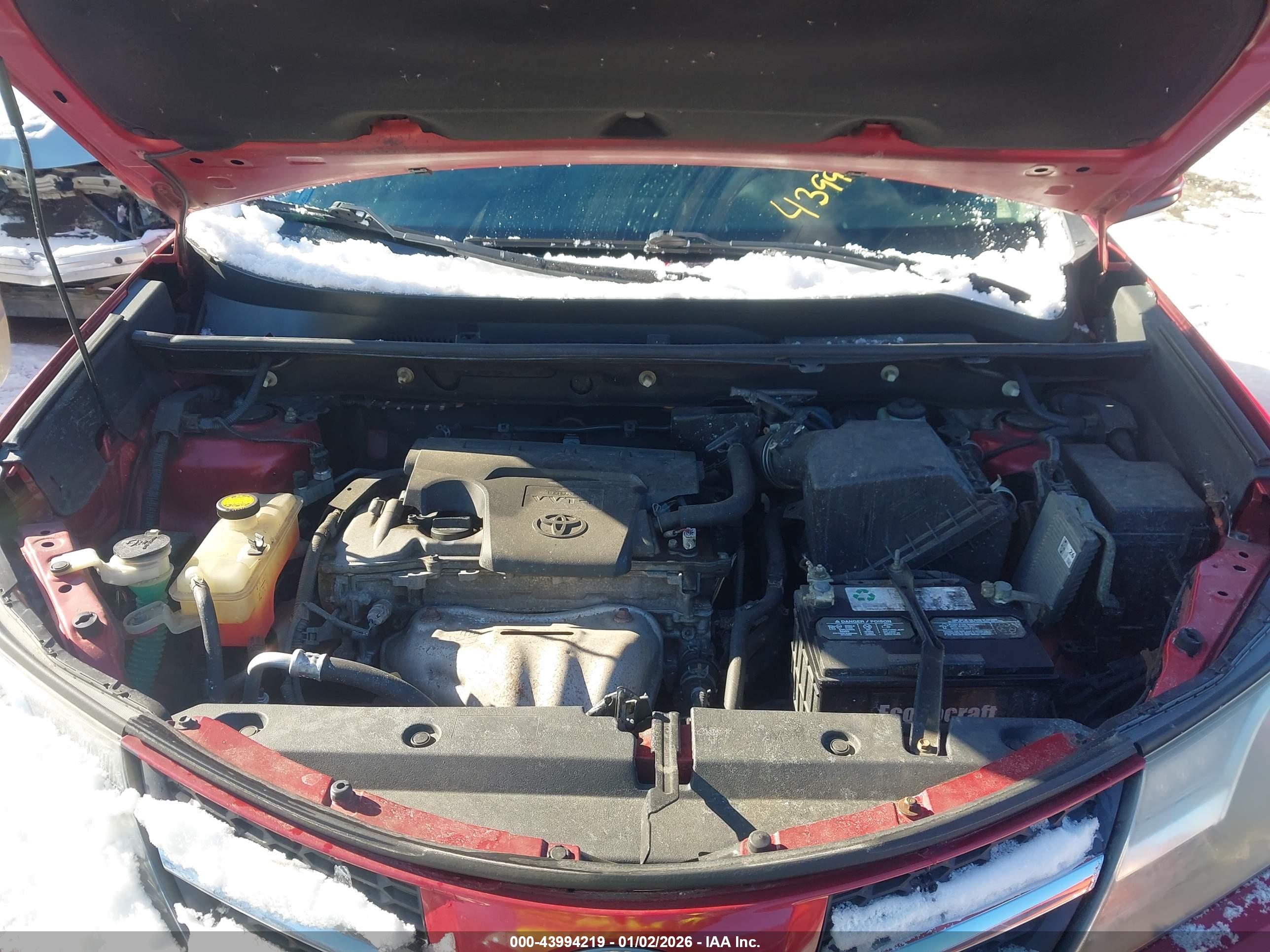 TOYOTA RAV4 image 10