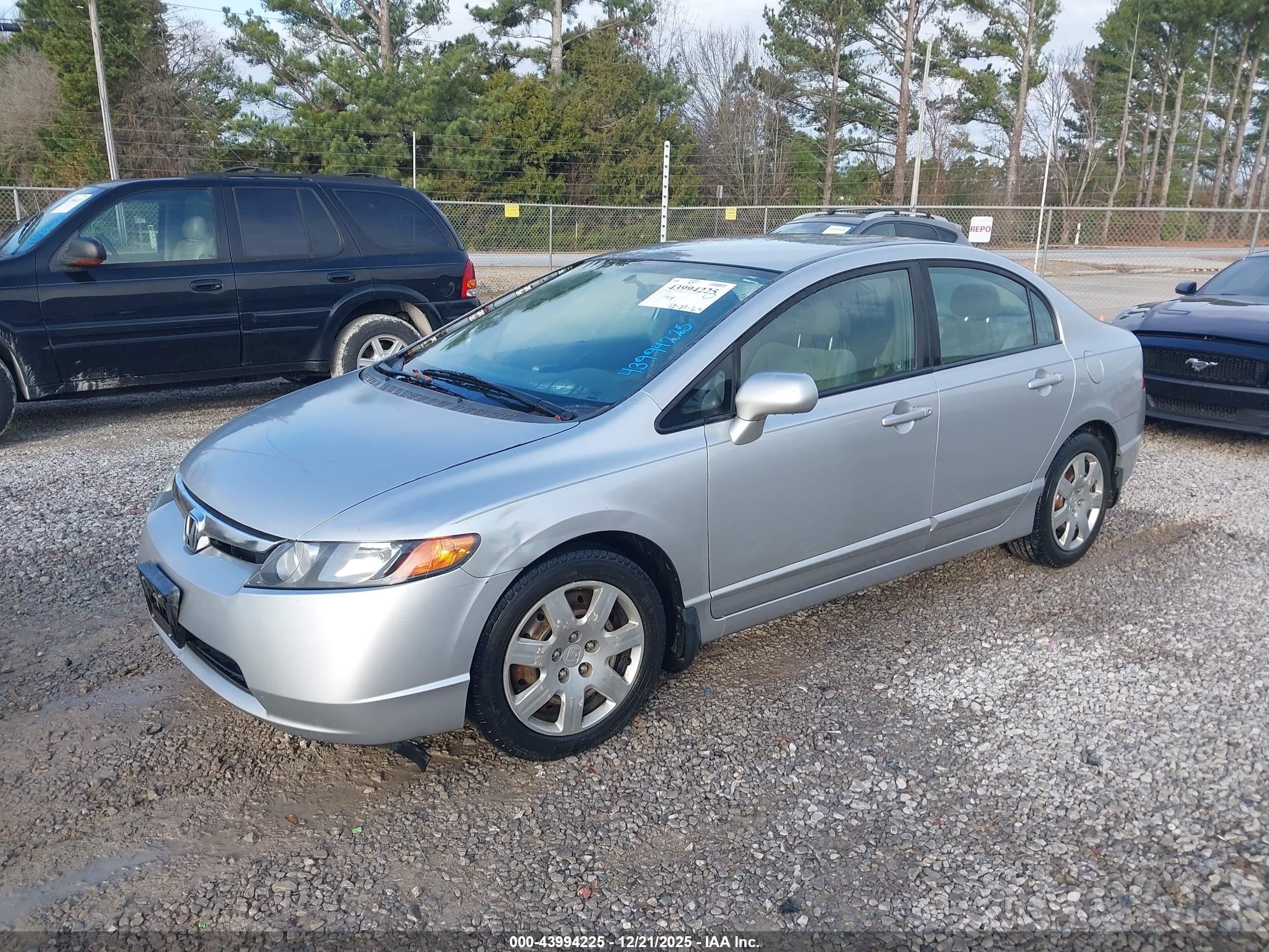 HONDA CIVIC image 2