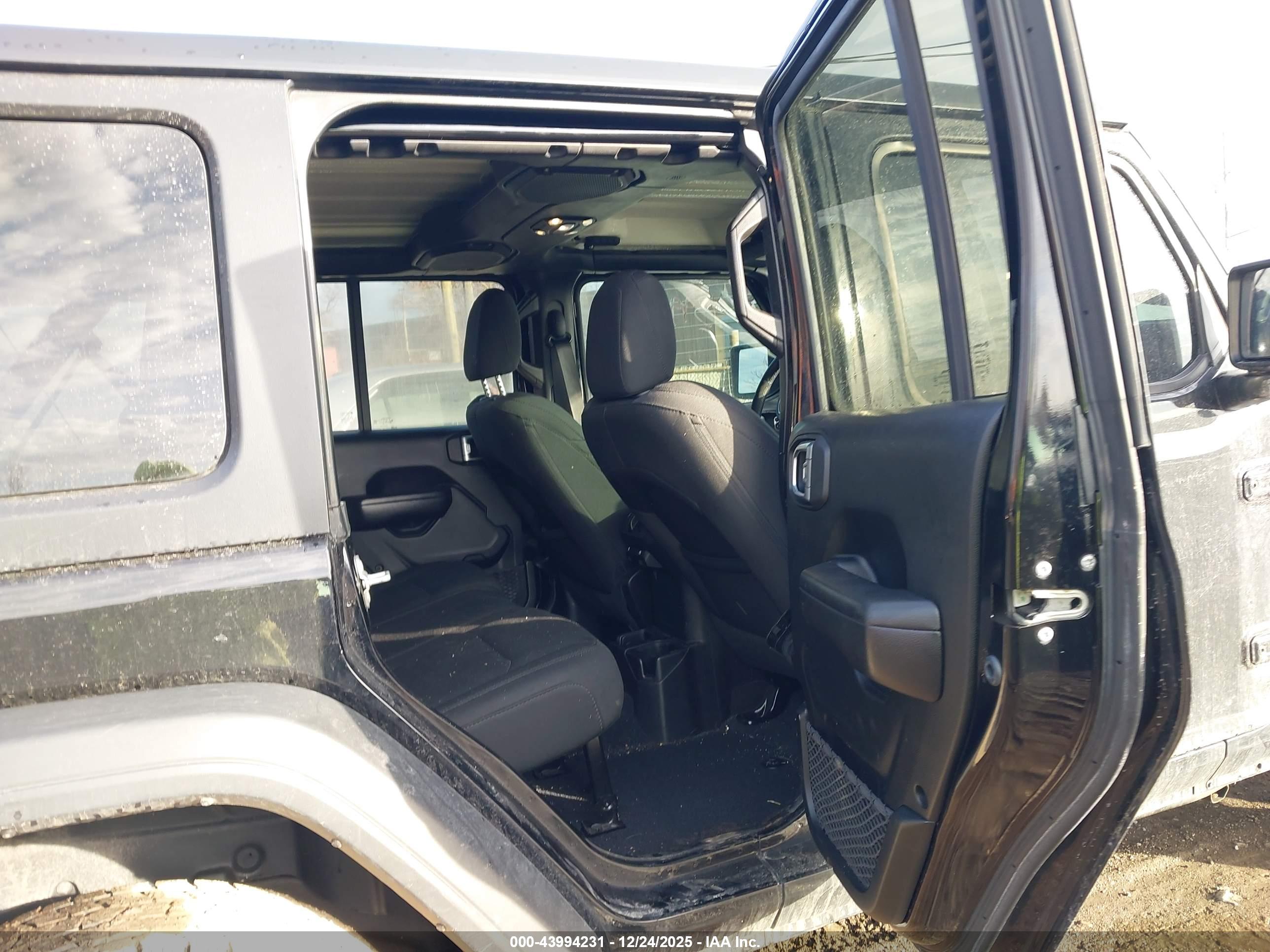 JEEP WRANGLER image 8