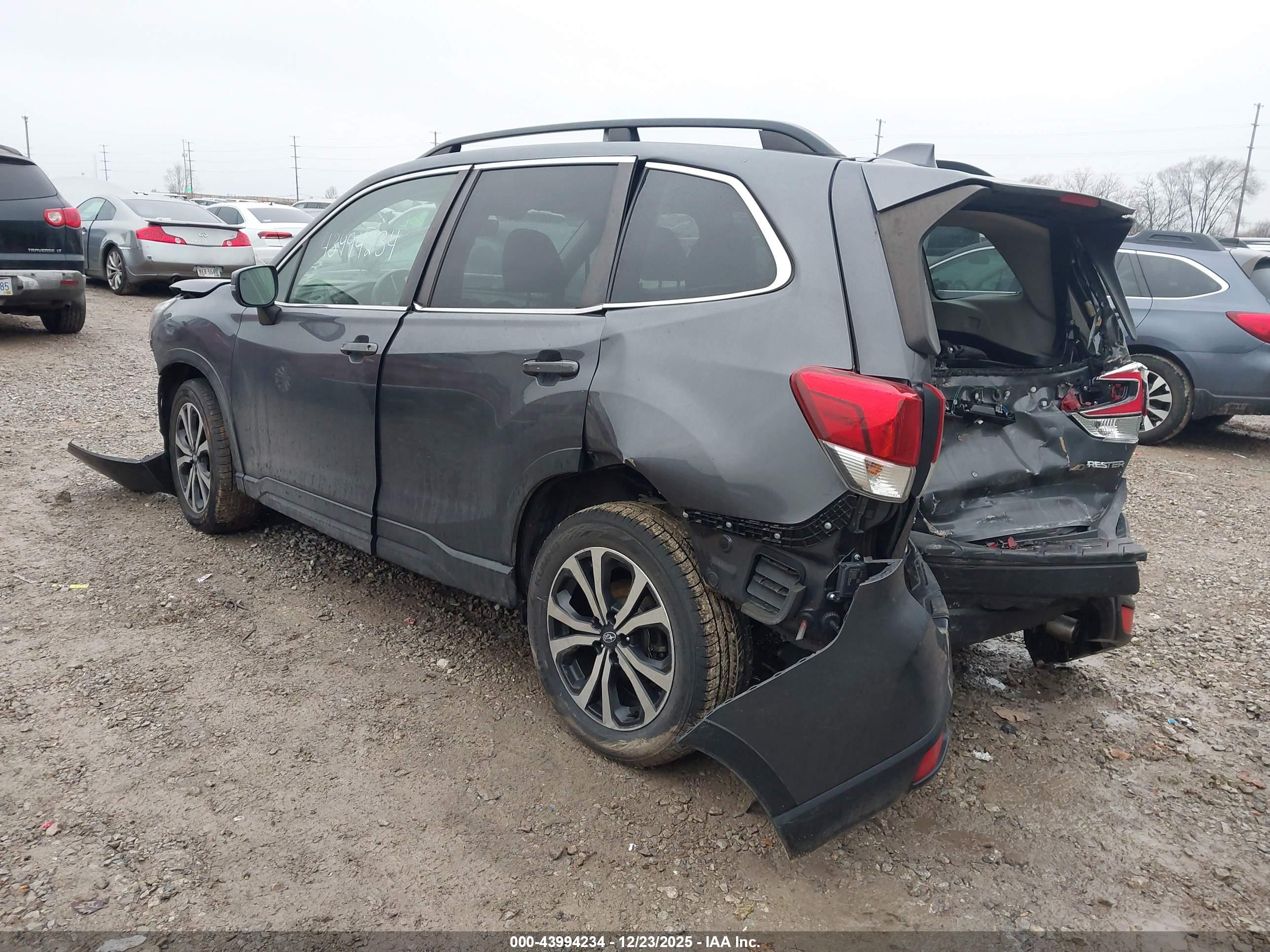 SUBARU FORESTER image 3