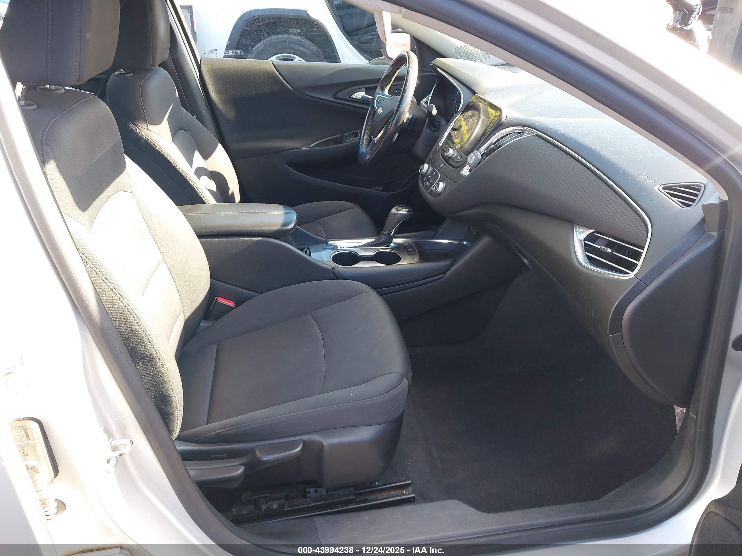 CHEVROLET MALIBU image 5