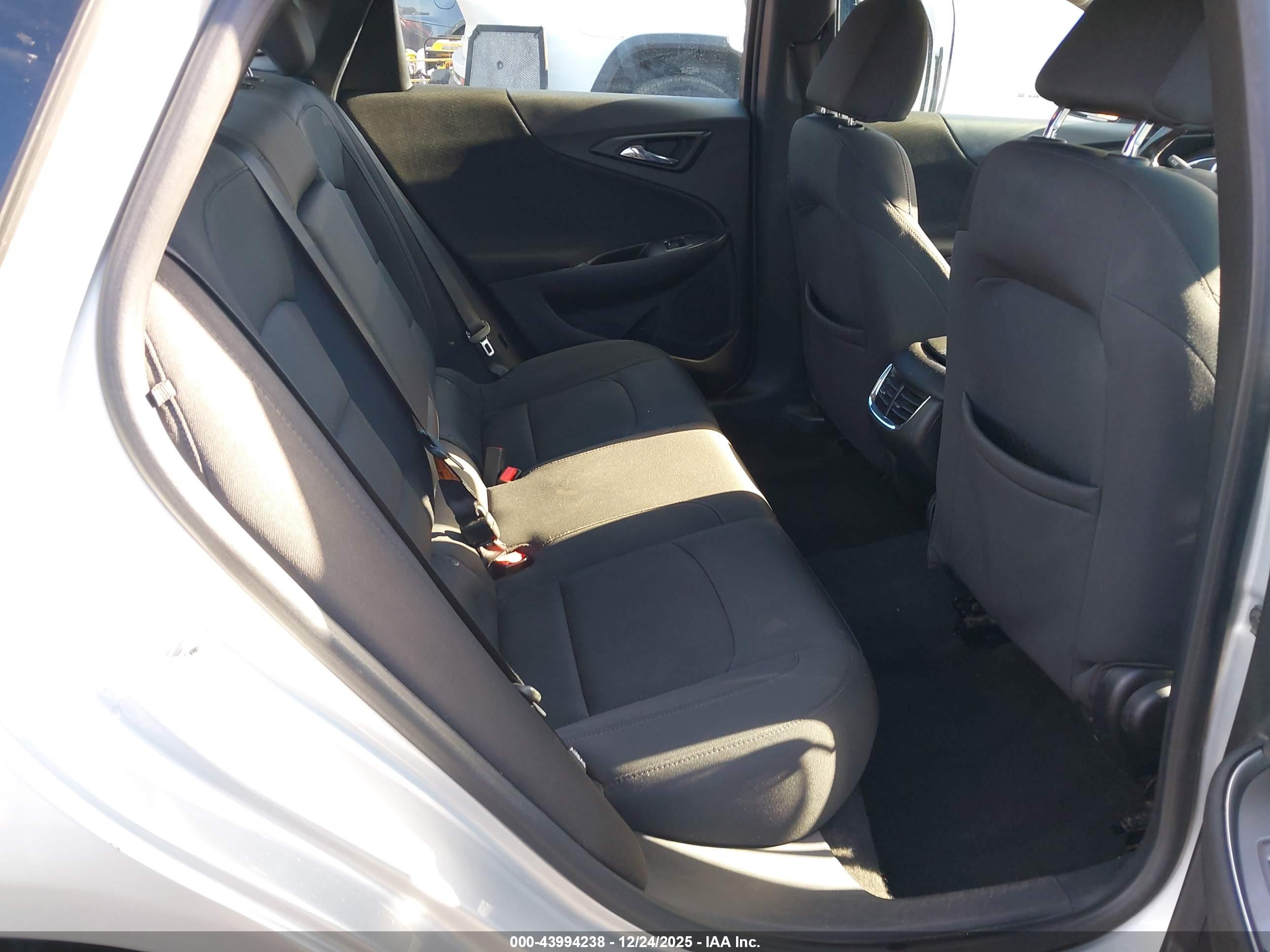 CHEVROLET MALIBU image 8