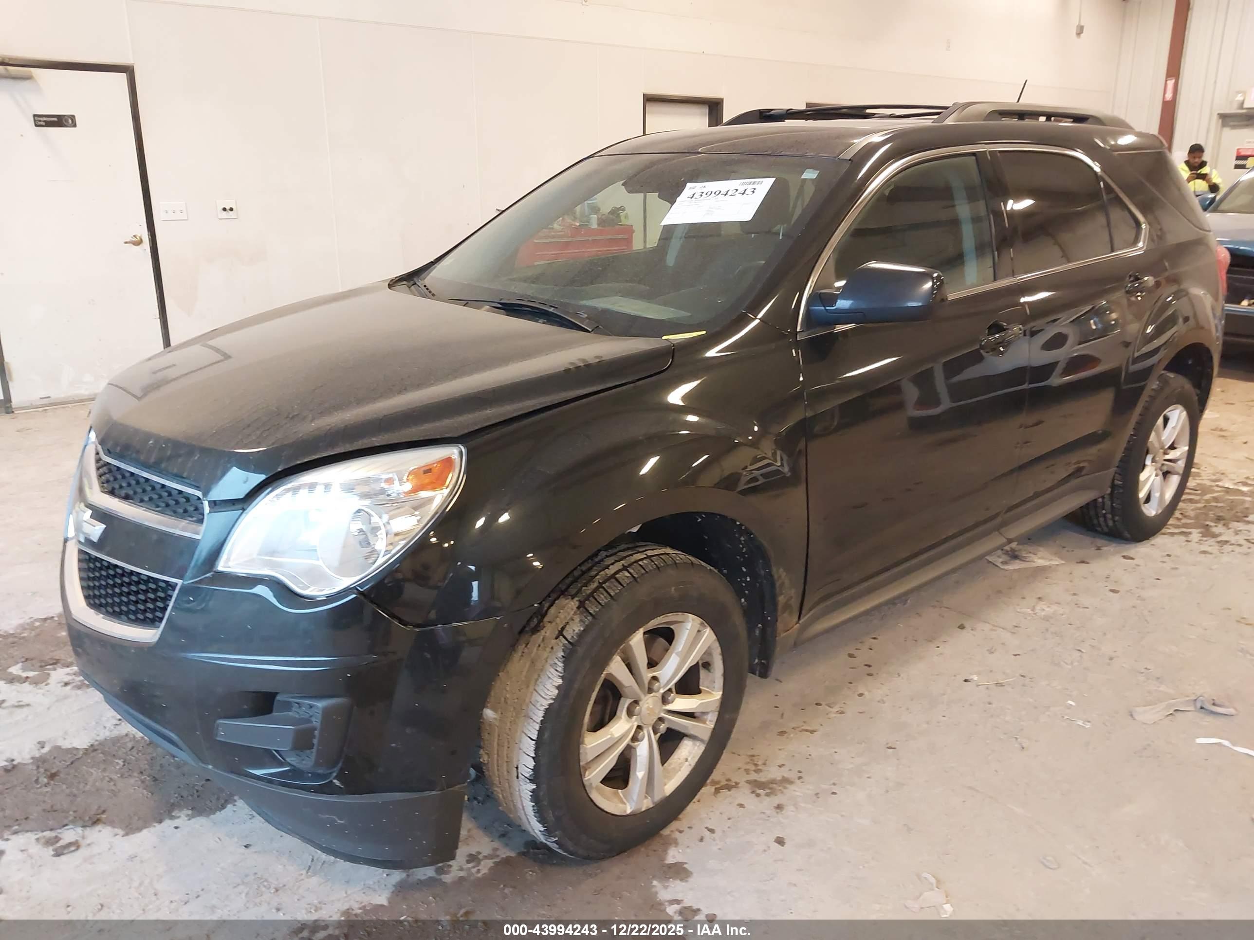 CHEVROLET EQUINOX image 2