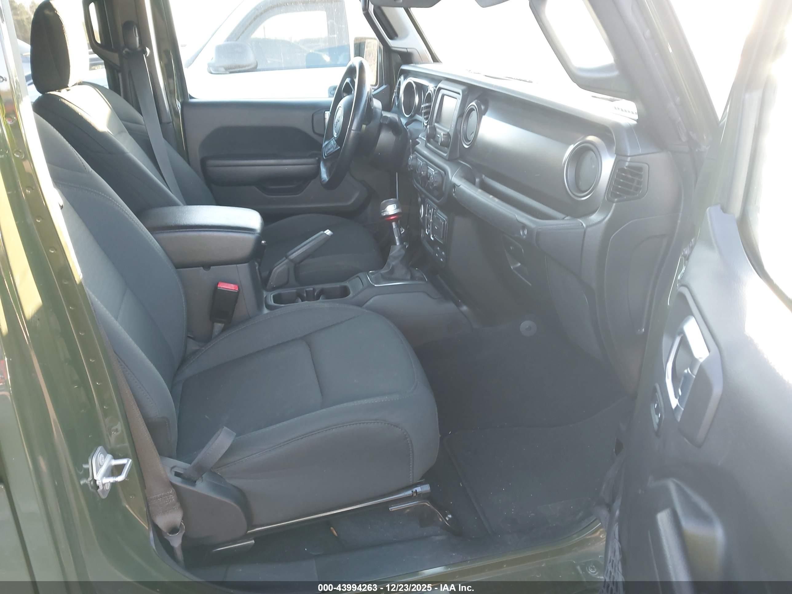 JEEP GLADIATOR image 5