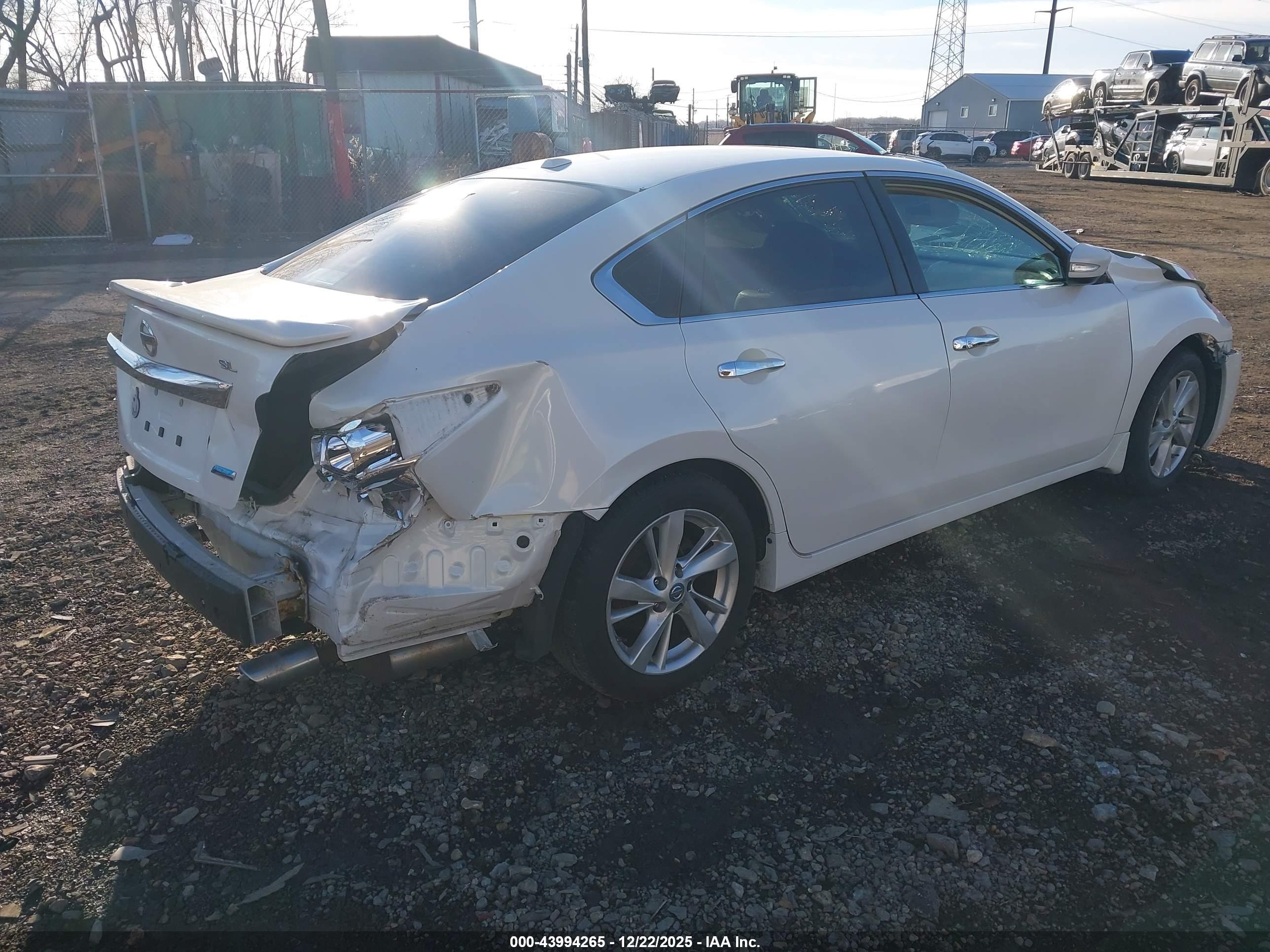 NISSAN ALTIMA image 4