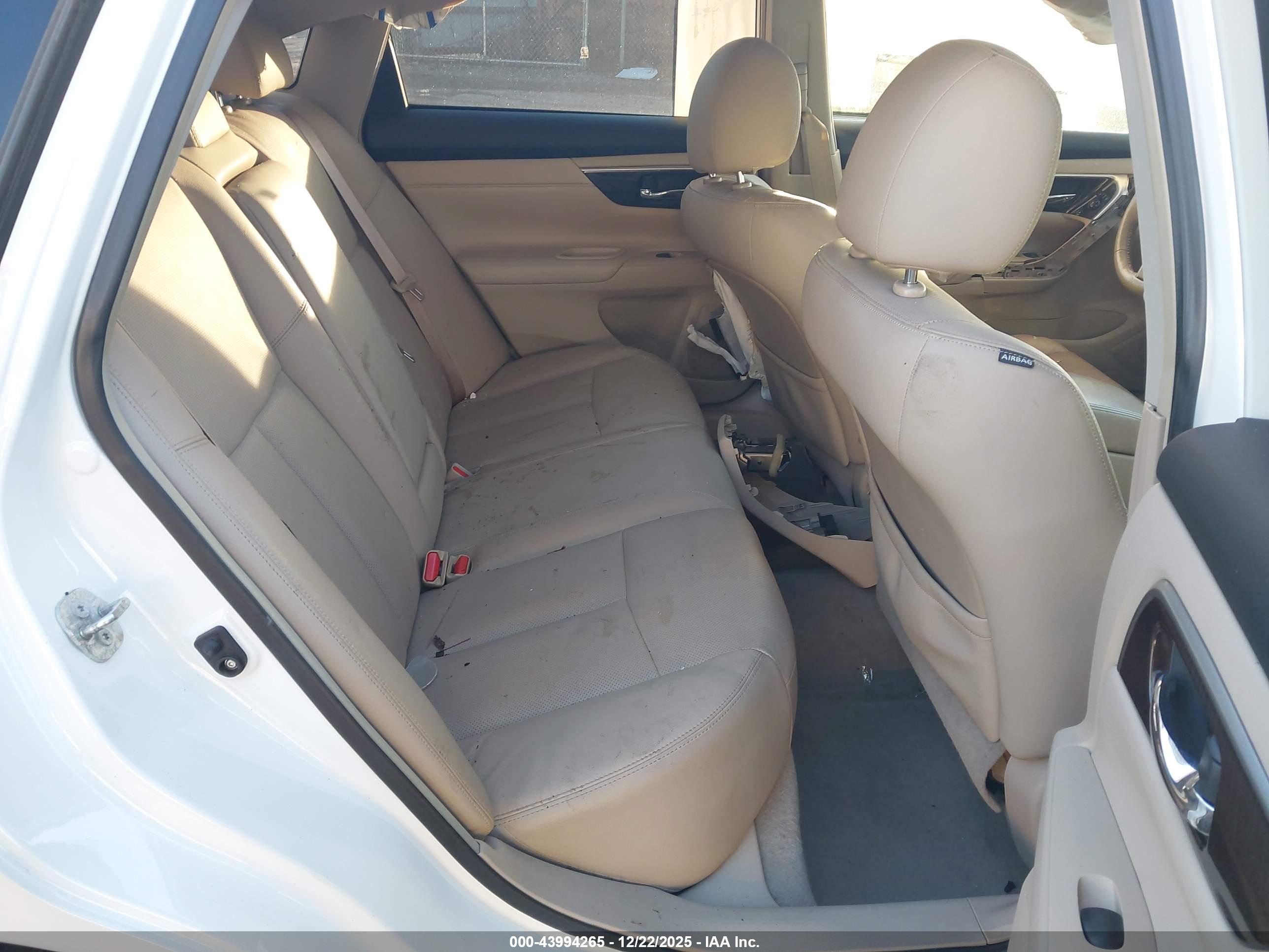 NISSAN ALTIMA image 8