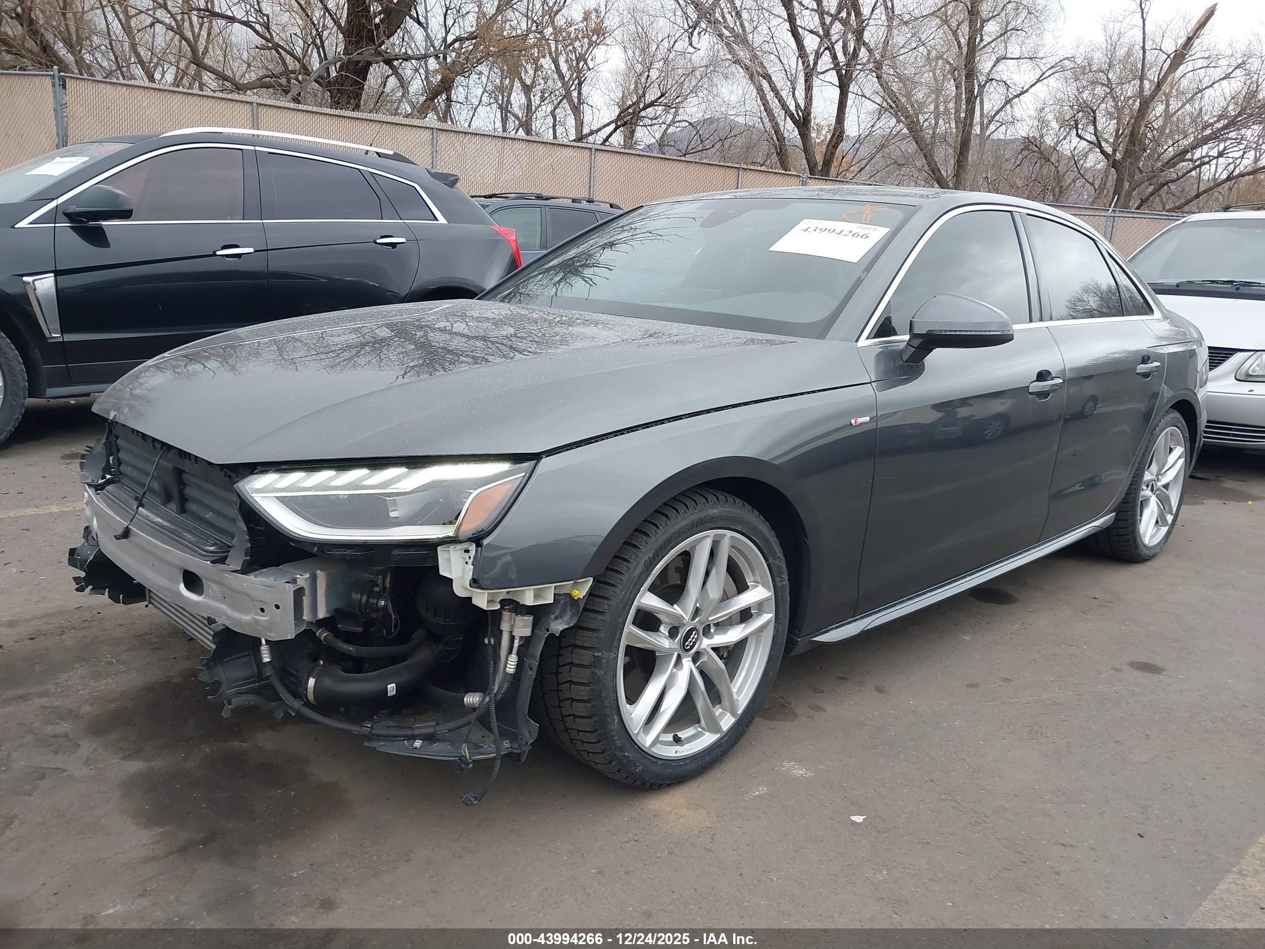 AUDI A4 image 2
