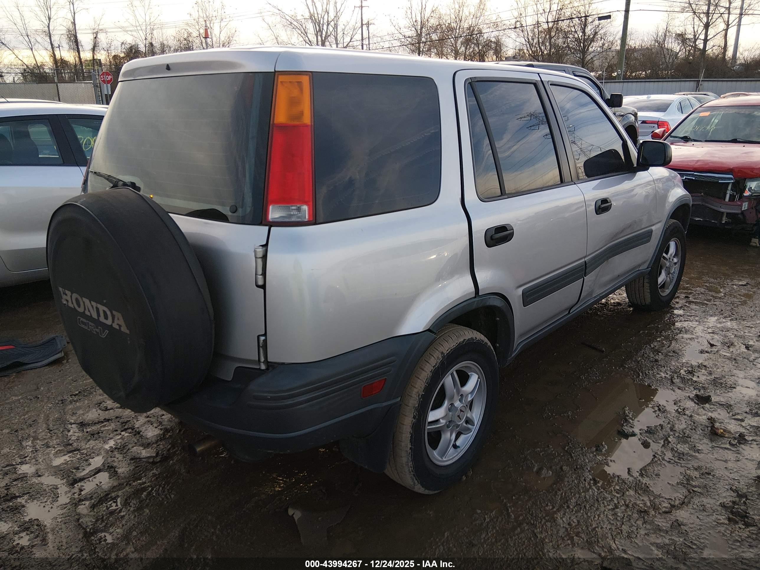 HONDA CR-V image 4