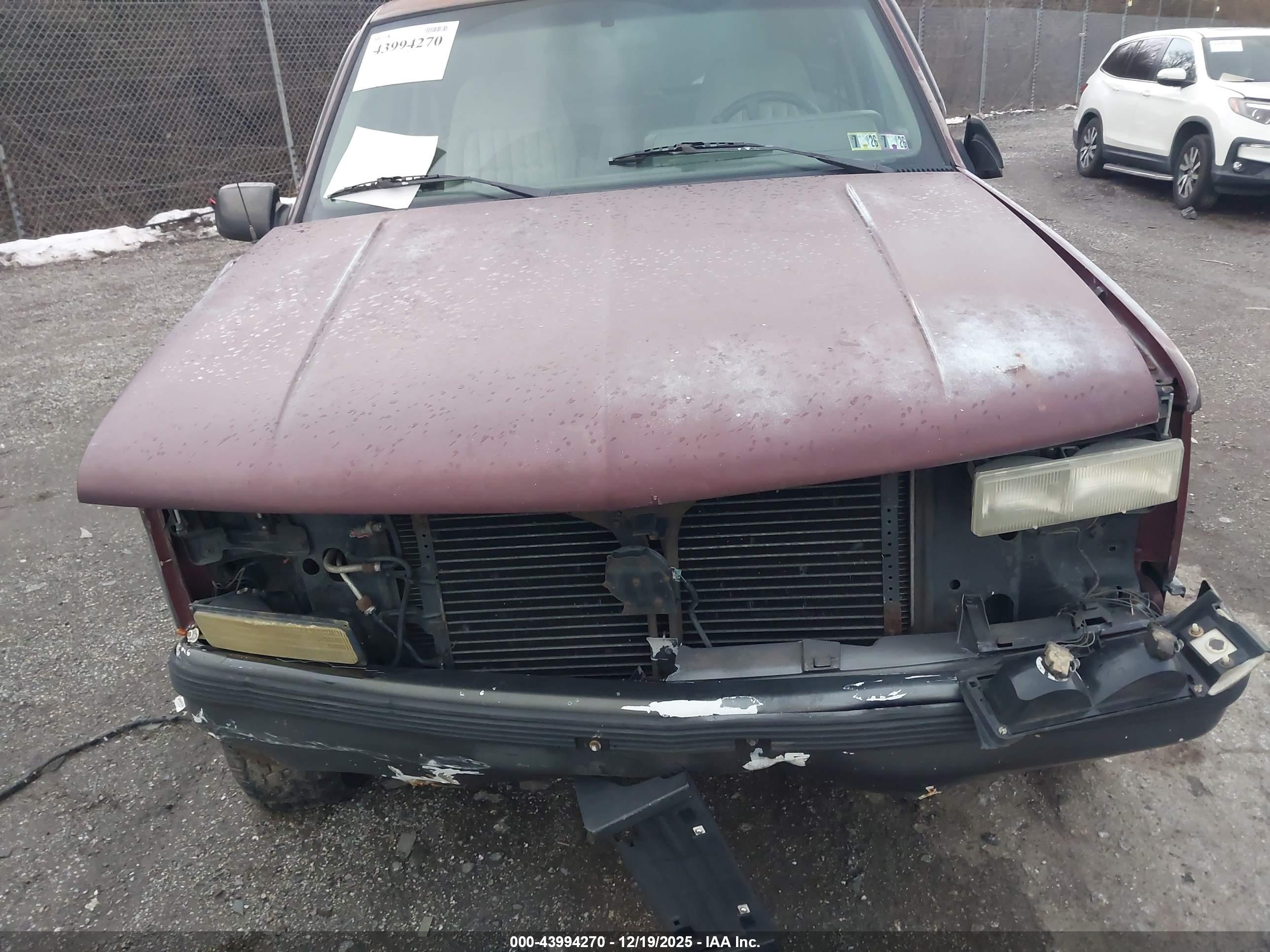 CHEVROLET BLAZER image 10
