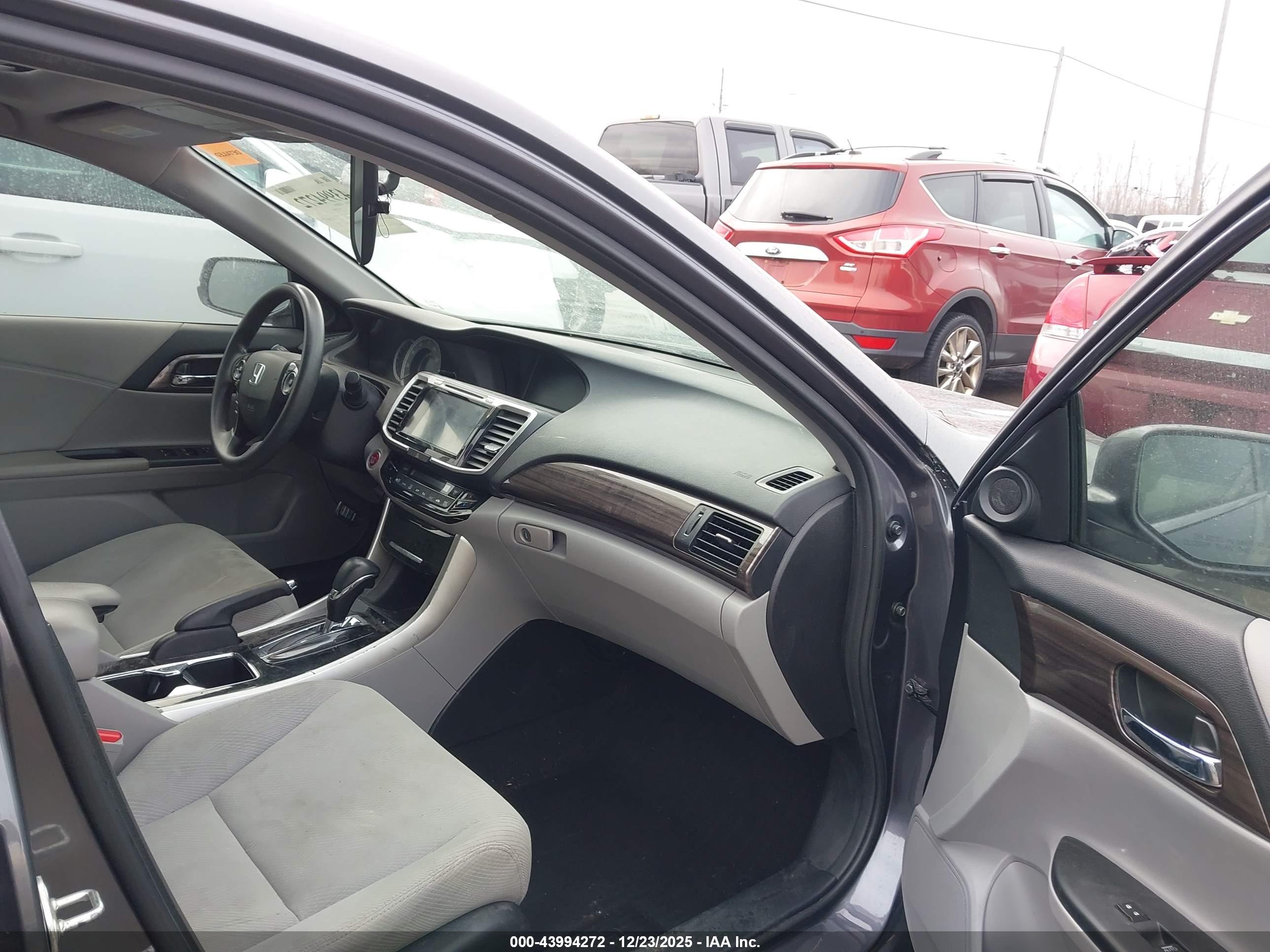 HONDA ACCORD image 5