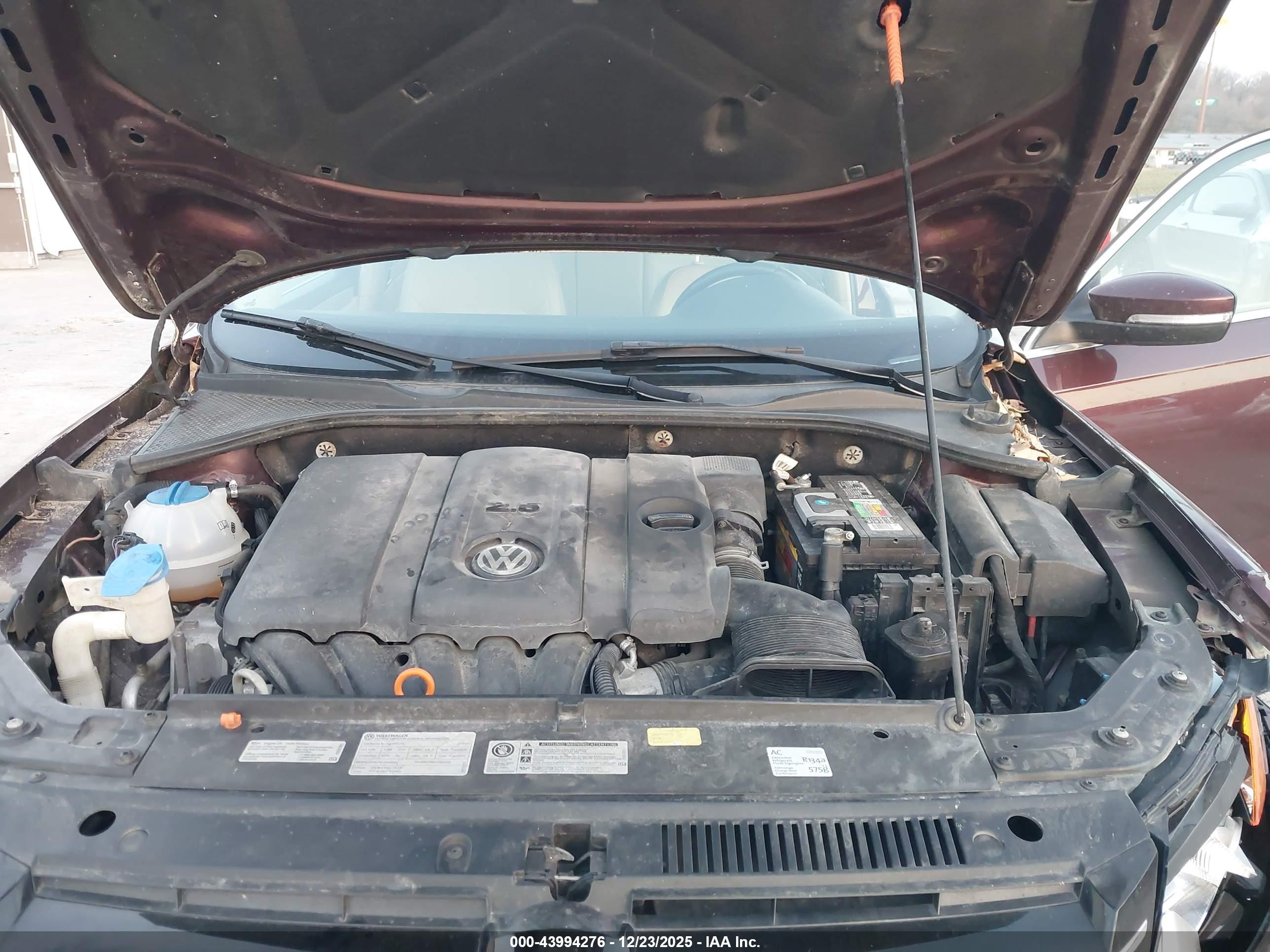 VOLKSWAGEN PASSAT image 10