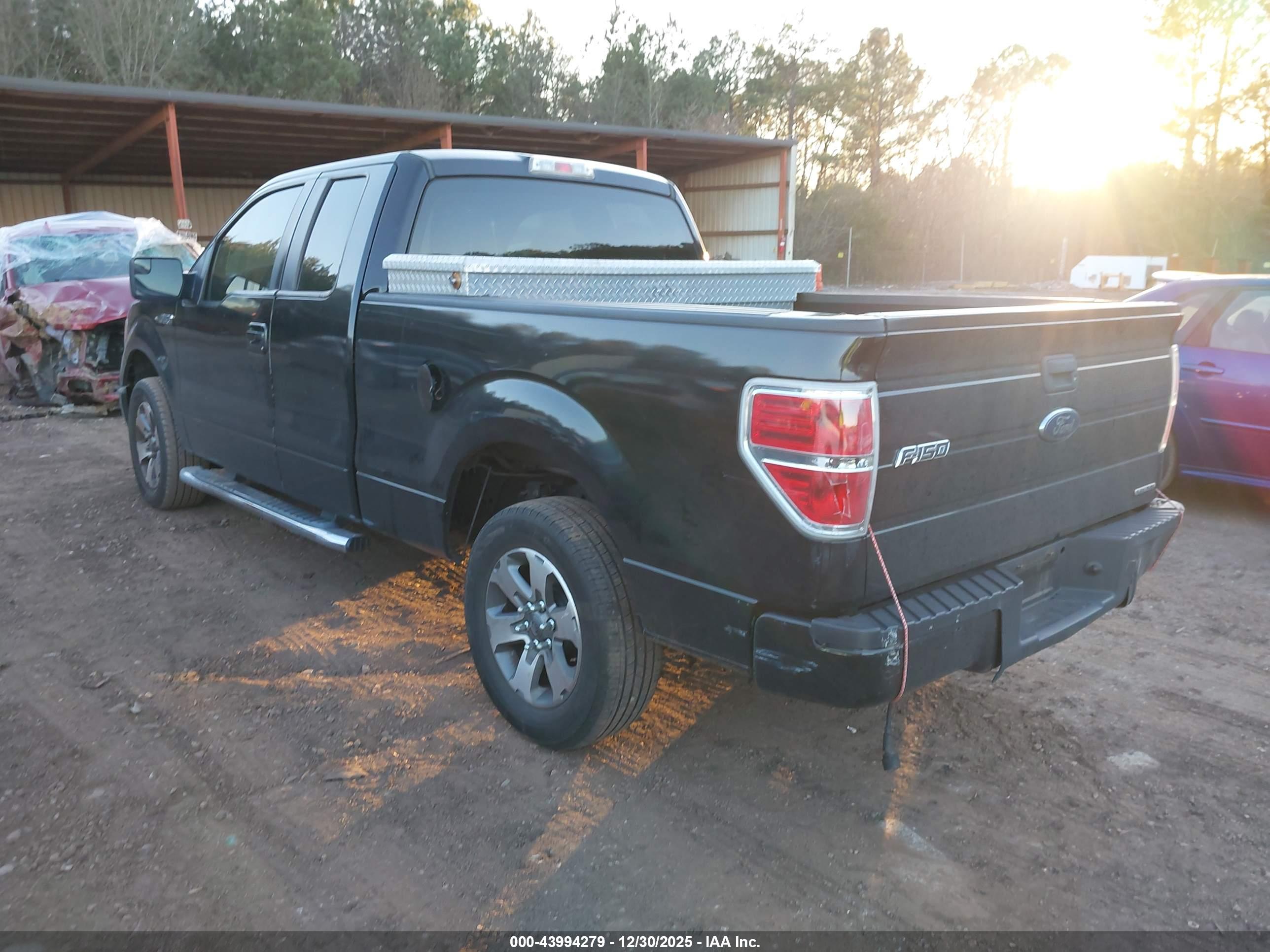 FORD F-150 image 3