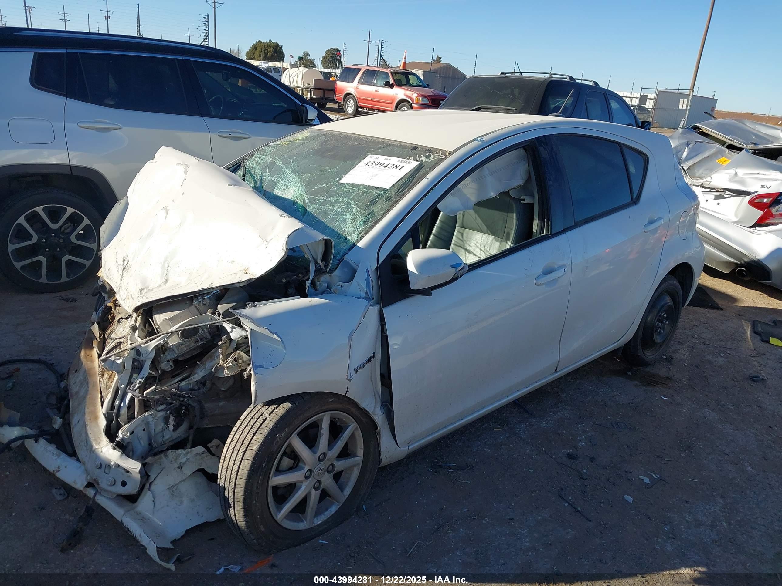 TOYOTA PRIUS image 2