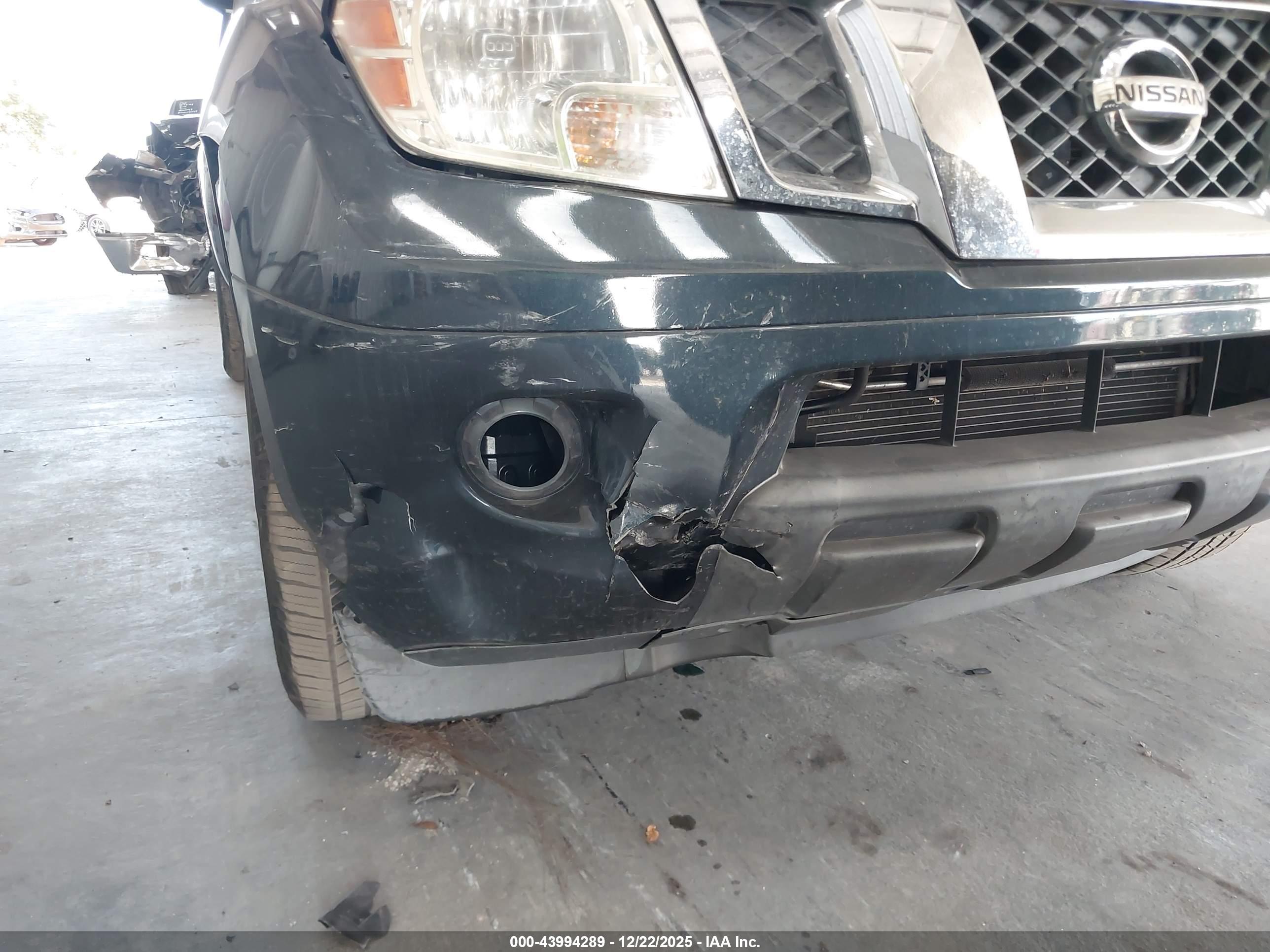 NISSAN FRONTIER image 6