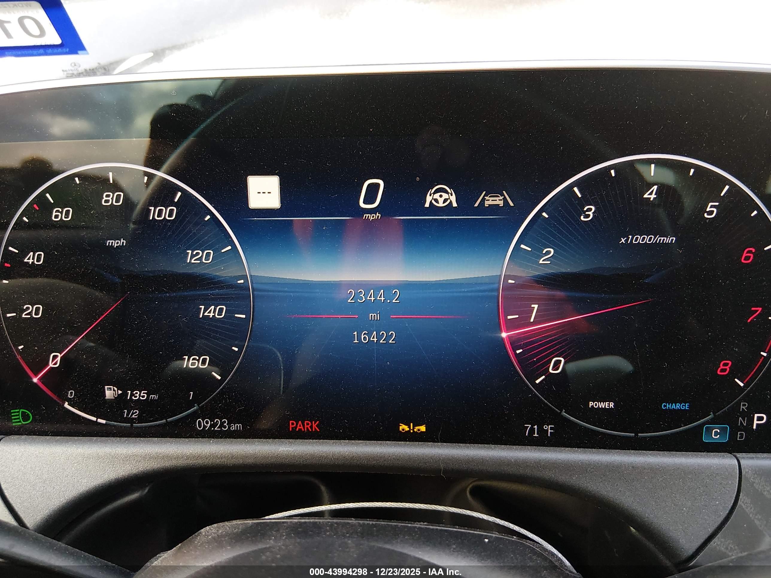 MERCEDES-BENZ E image 7