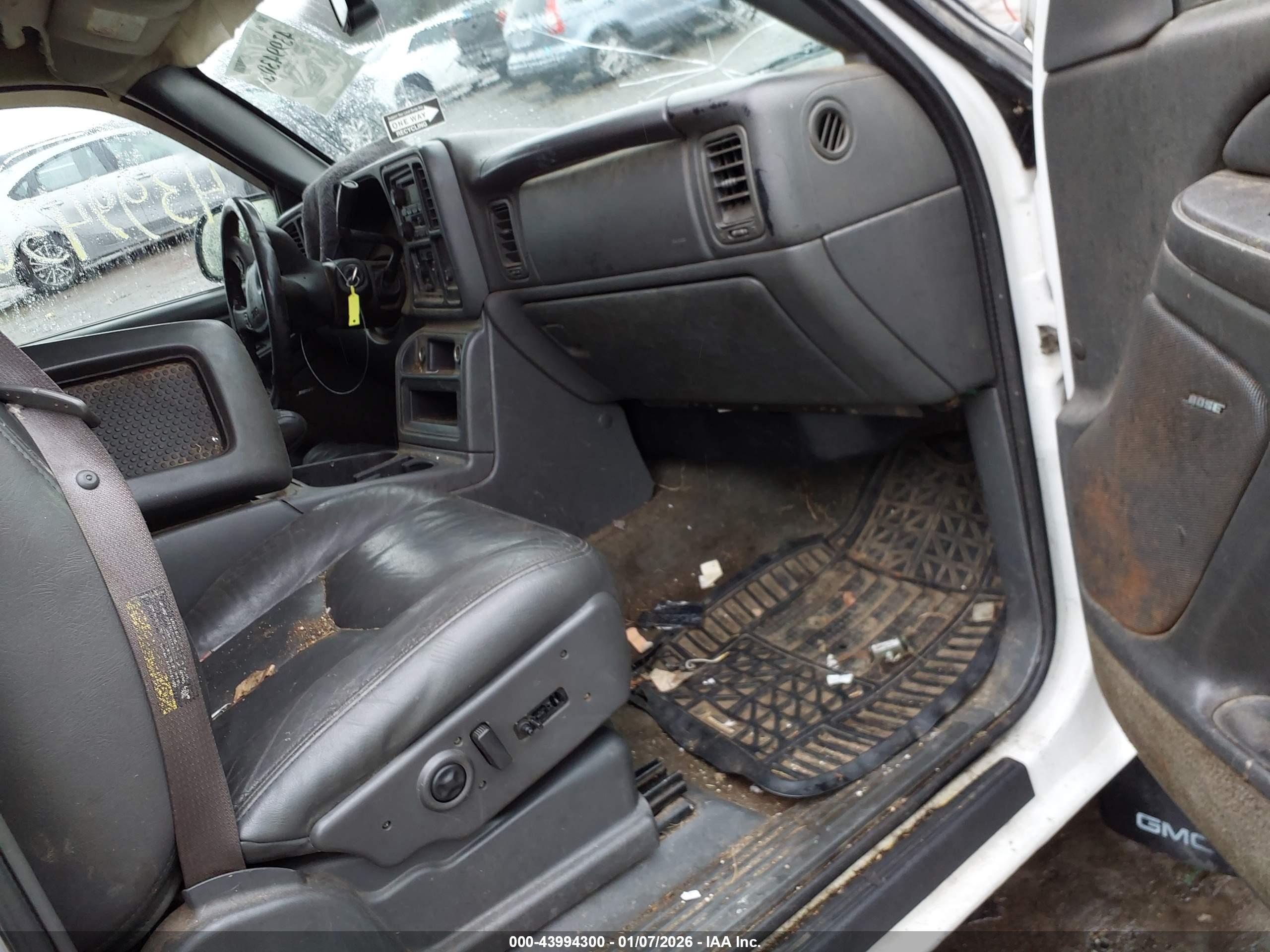 GMC SIERRA image 5