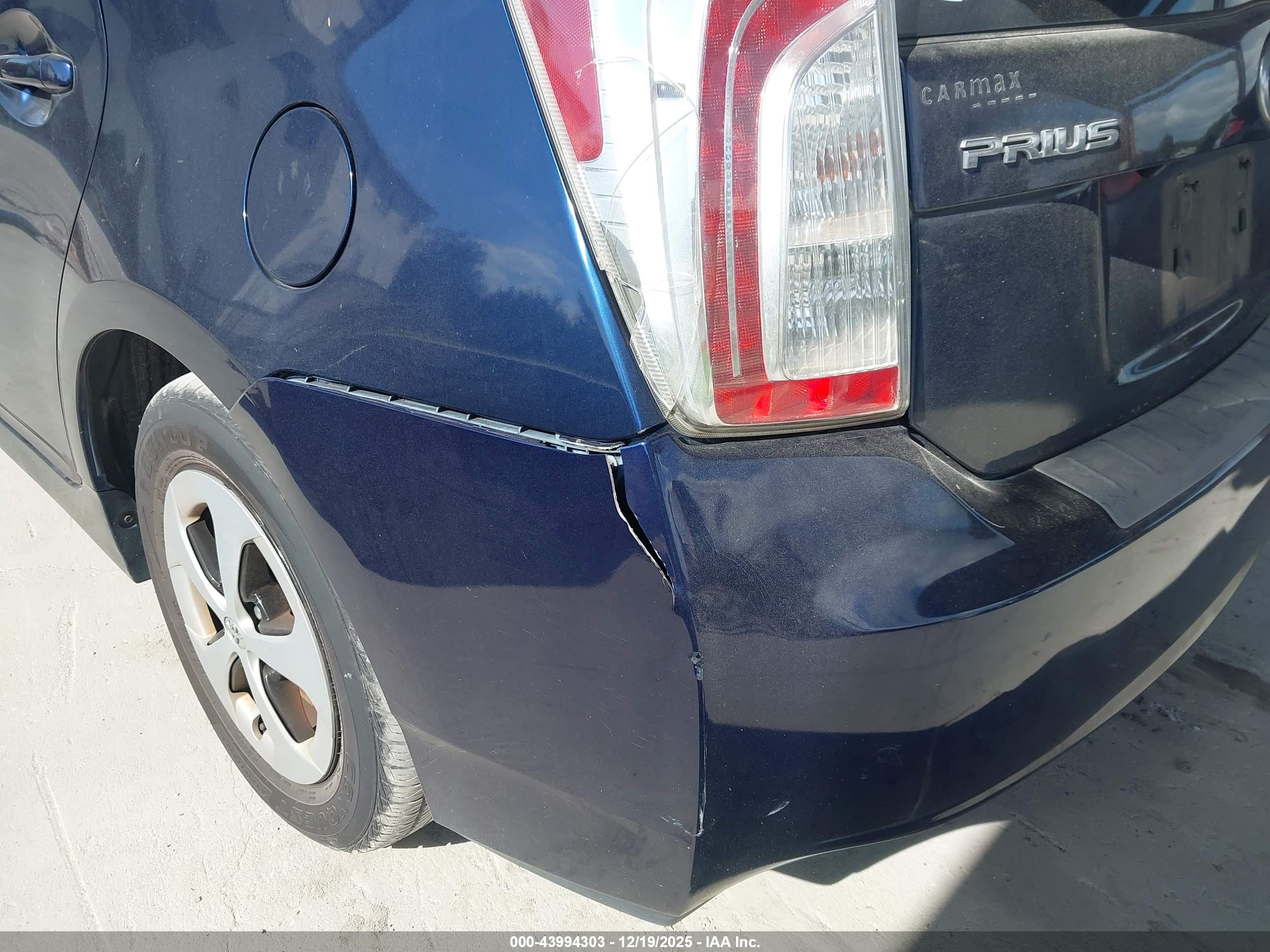 TOYOTA PRIUS image 6