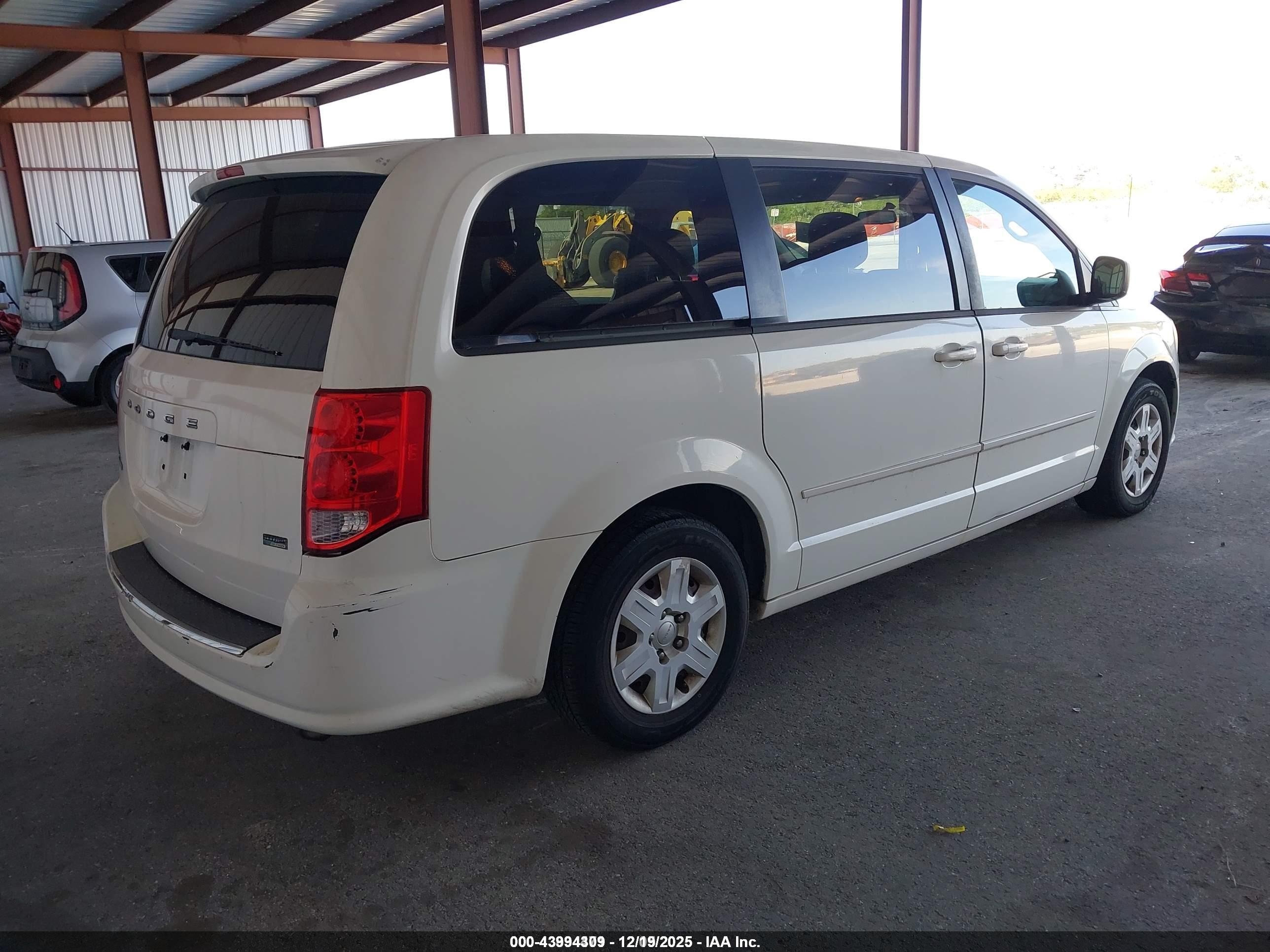 DODGE GRAND image 4