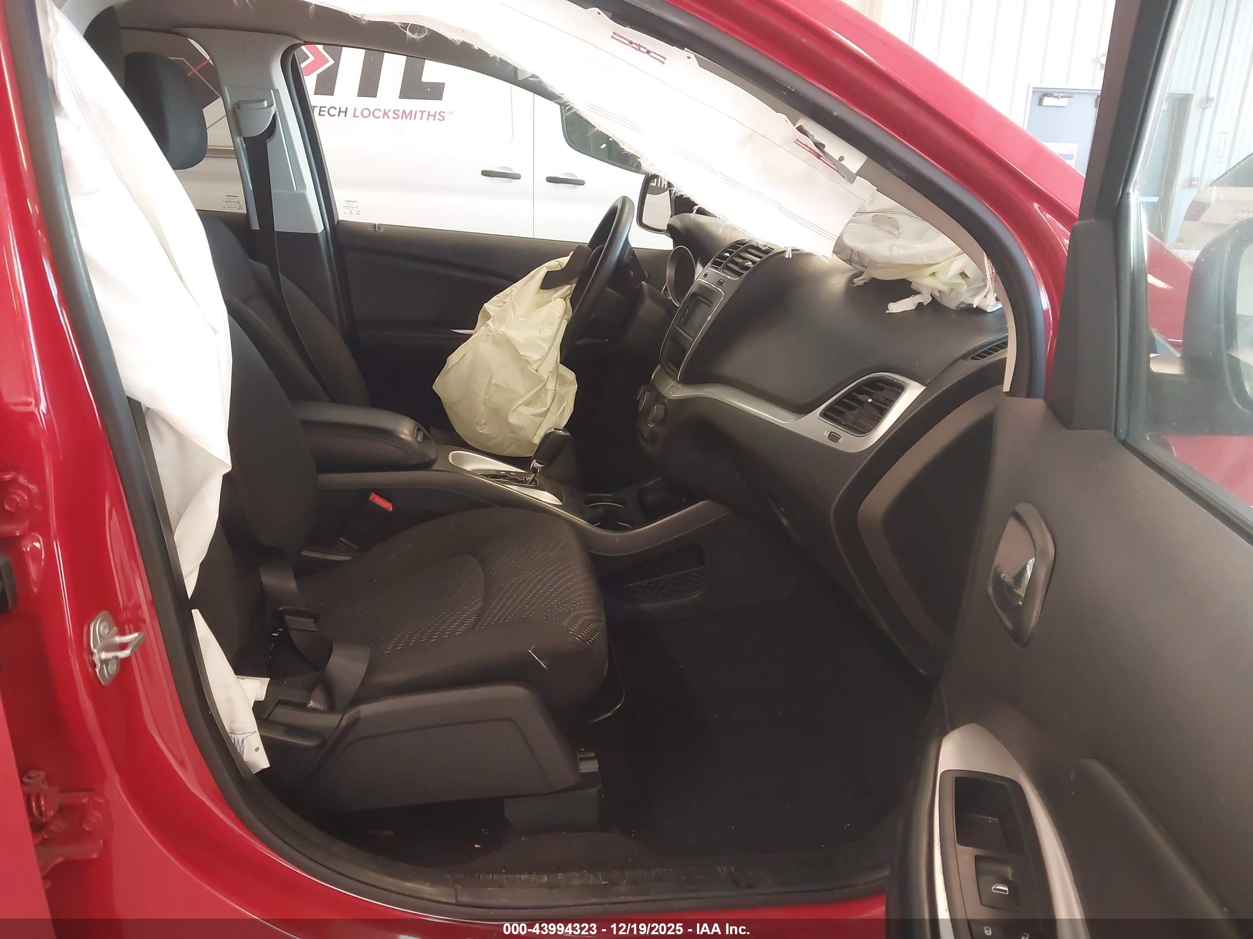 DODGE JOURNEY image 5