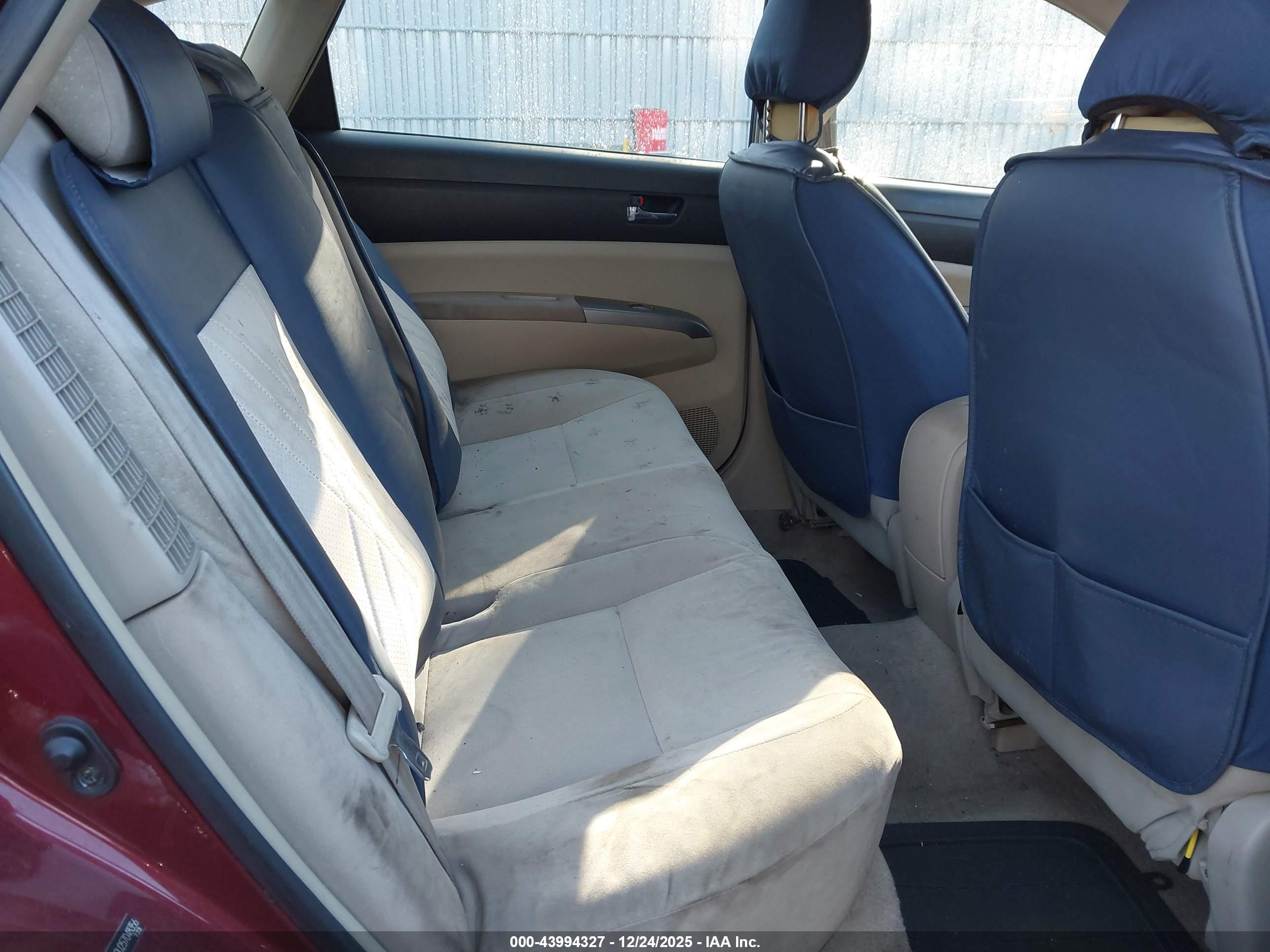 TOYOTA PRIUS image 8