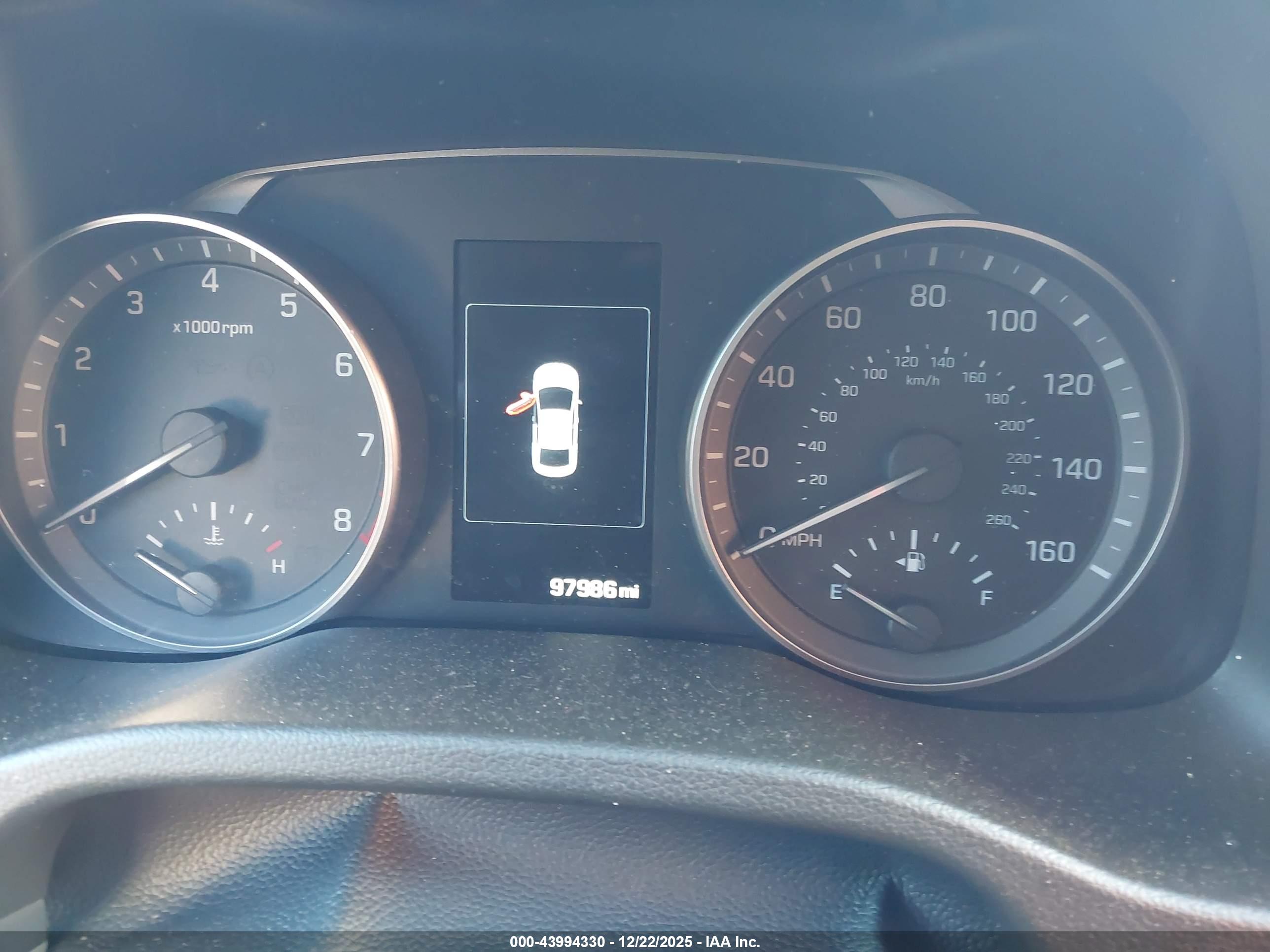 HYUNDAI ELANTRA image 7