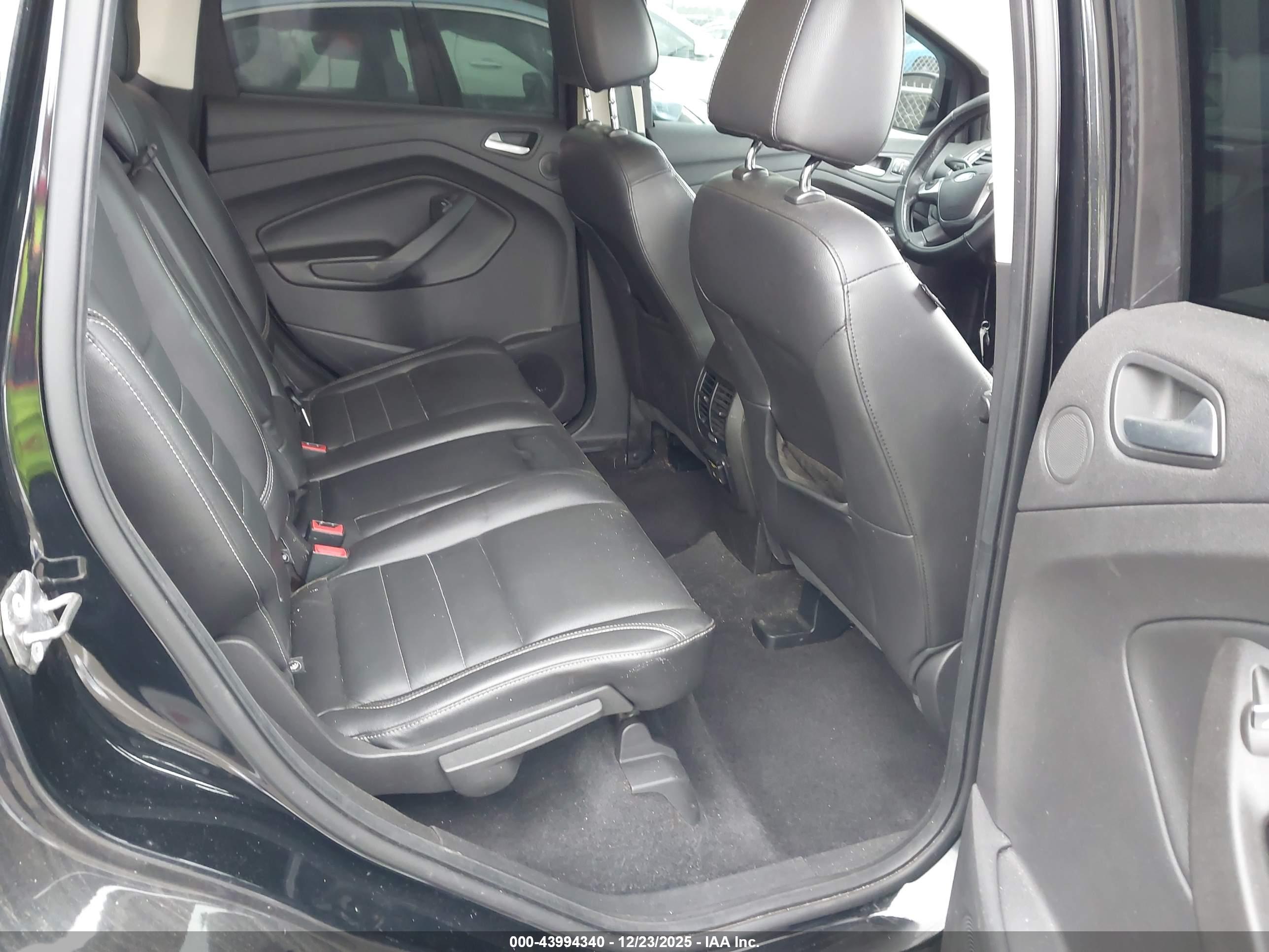 FORD ESCAPE image 8