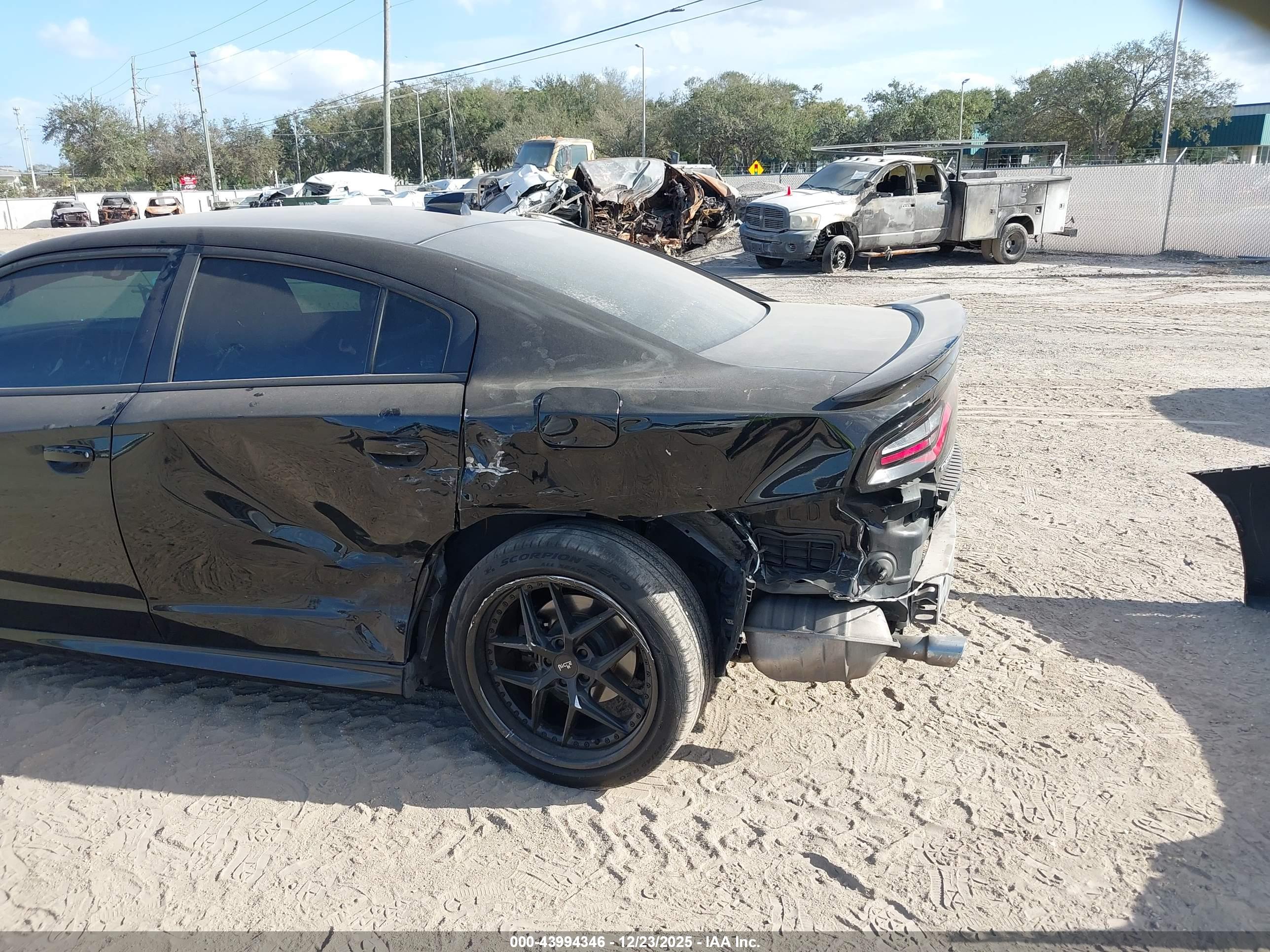 DODGE CHARGER image 6