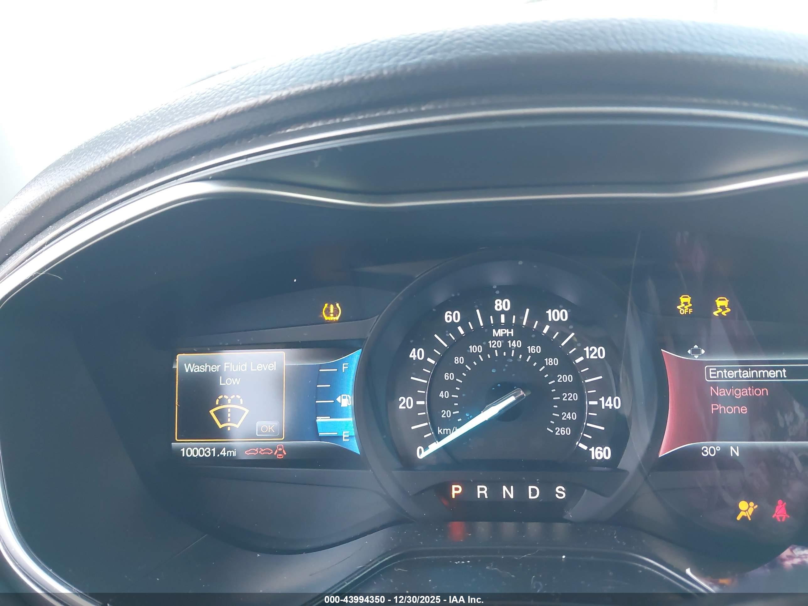 FORD FUSION image 7